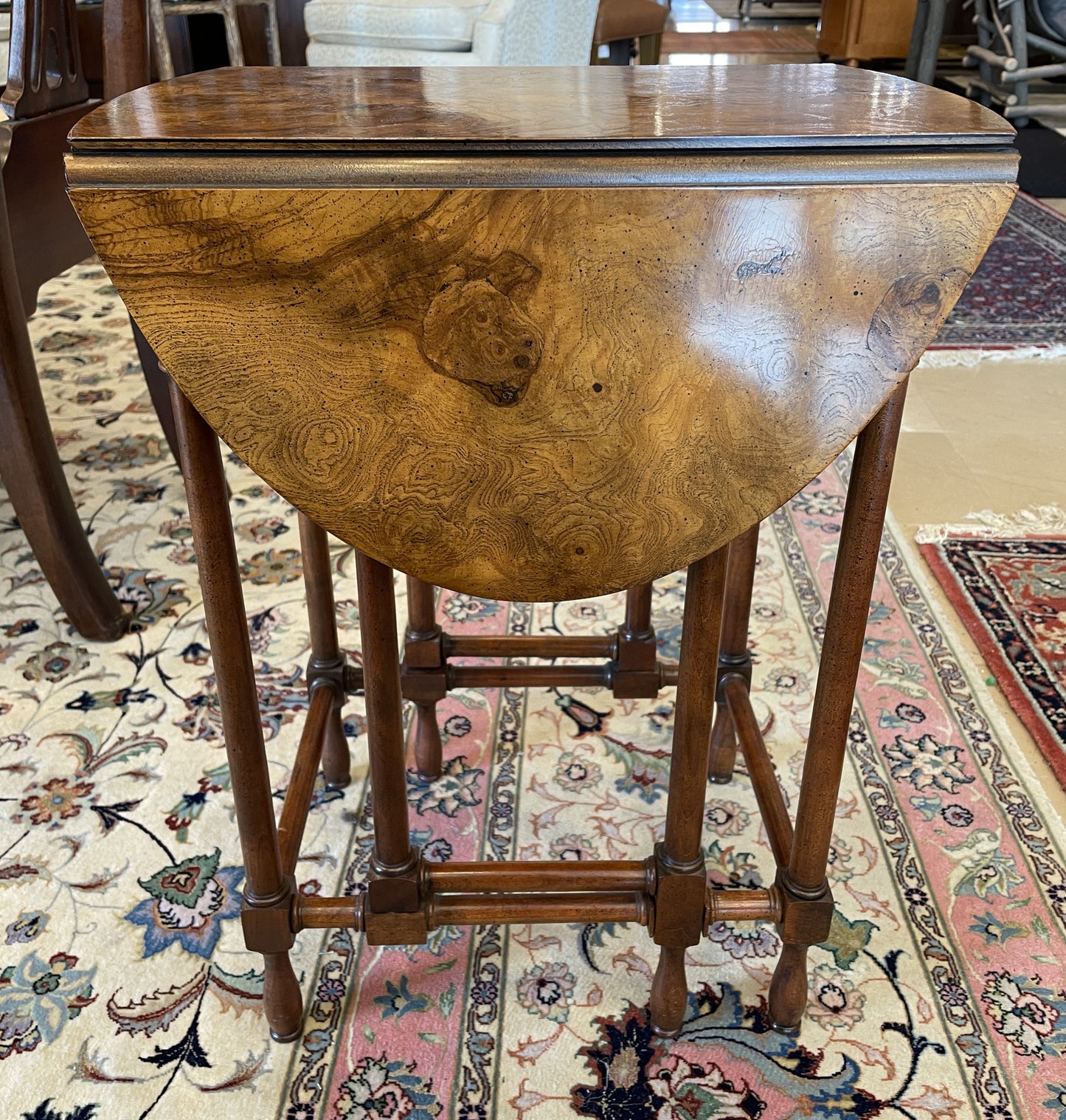 Baker Burled Gate Leg End Table (0GV003)