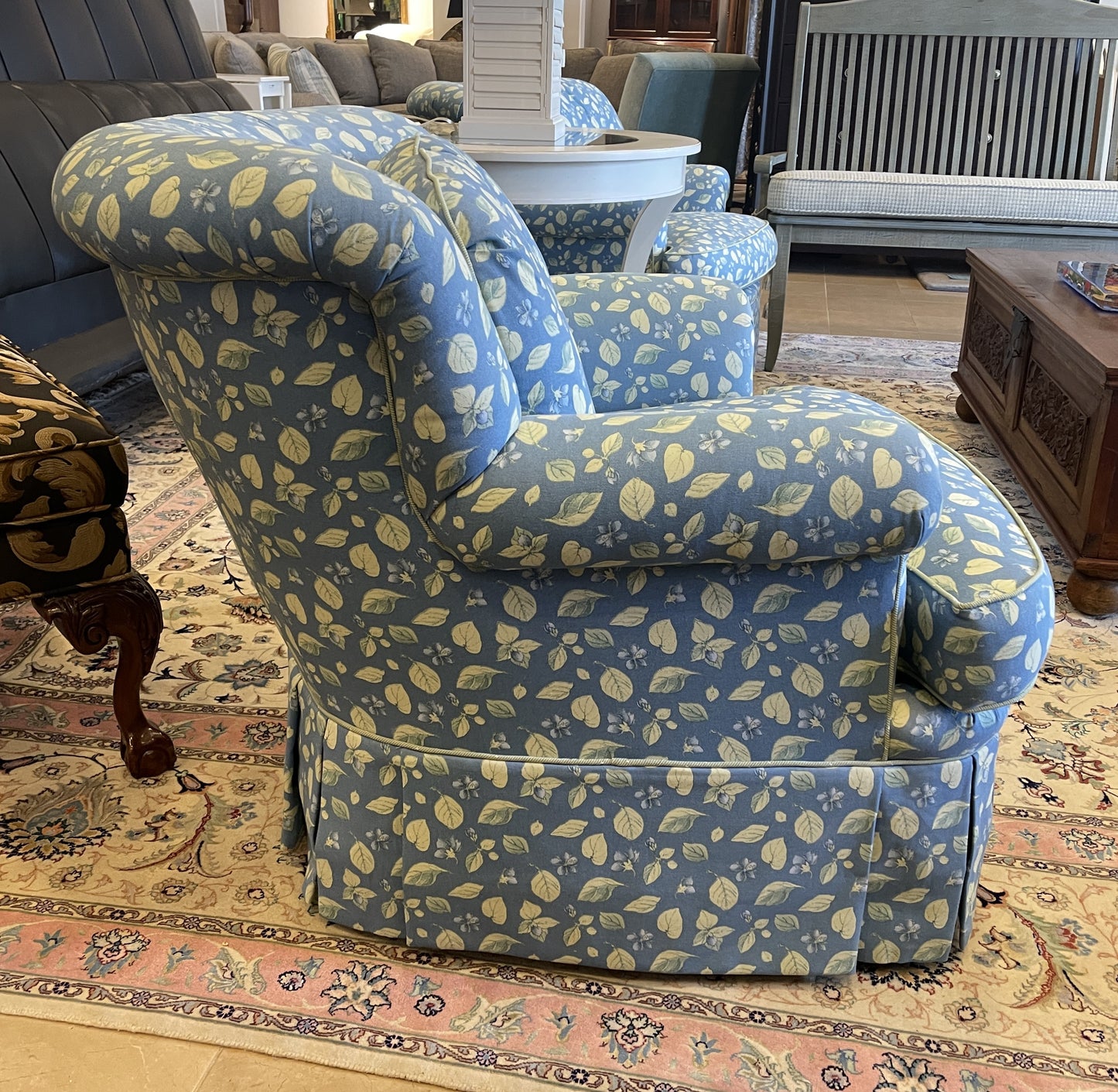 Pearson Blue Floral Chair (0CF00O)