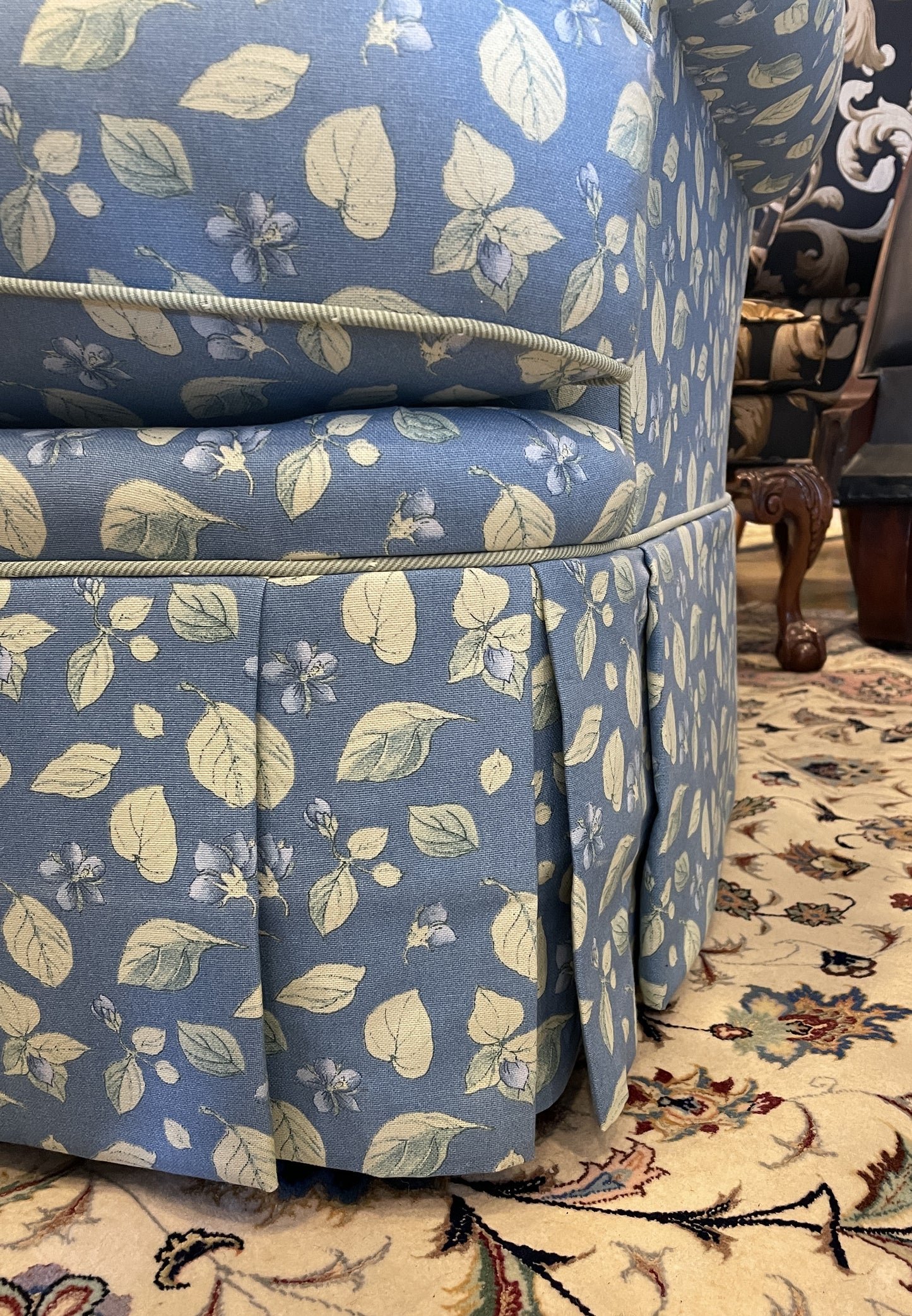 Pearson Blue Floral Chair (0CF00O)