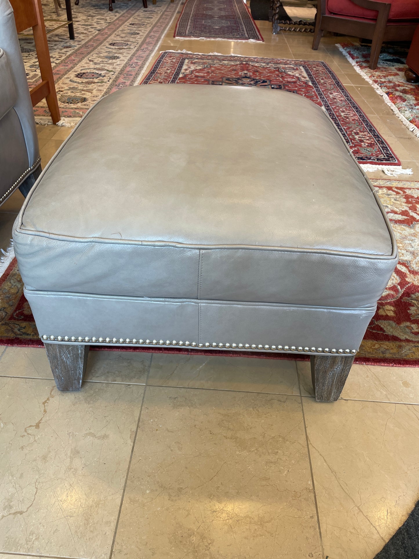 Stanford Leather Chair with Ottoman (0G0013)