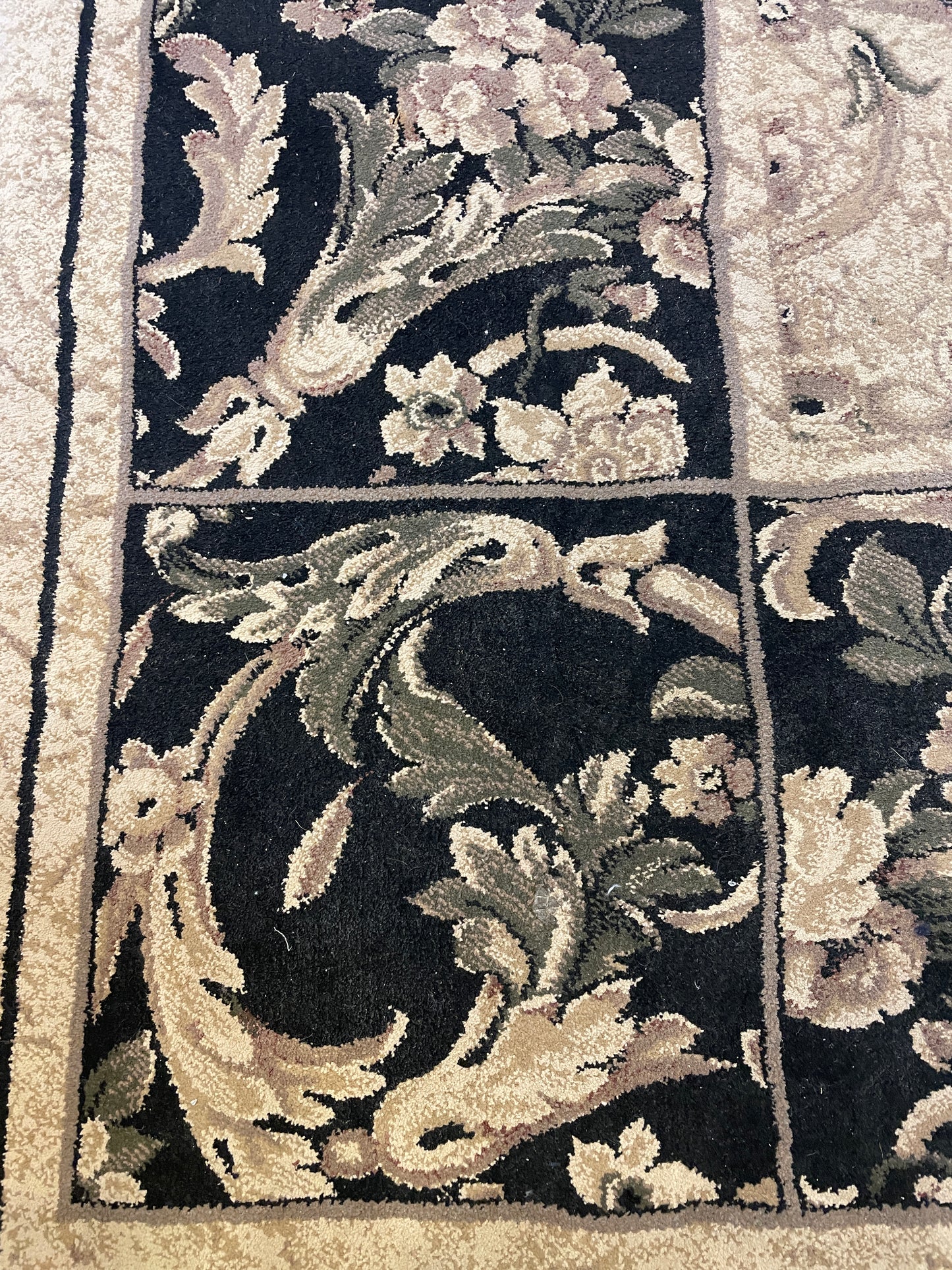 Machine Made Rug in Grays (Approx. 5x7.5) (0K9002)