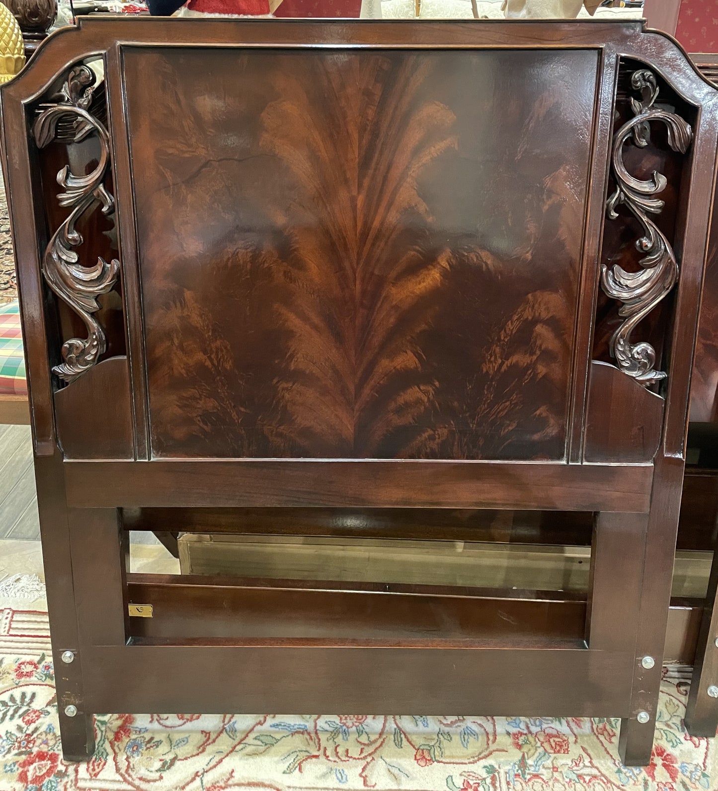 Wellington Hall Headboard (C7DF24)