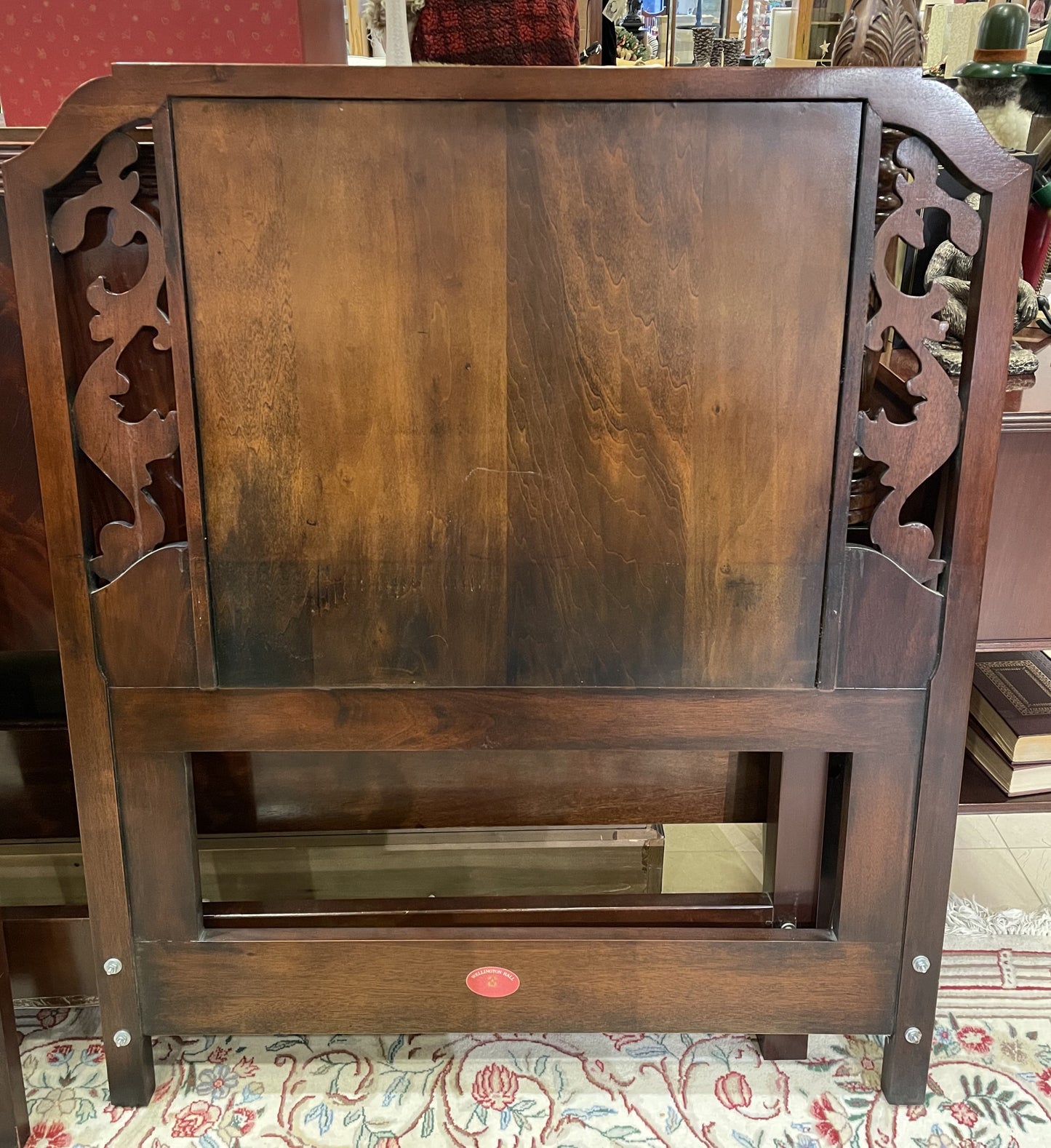 Wellington Hall Headboard (C7DF24)