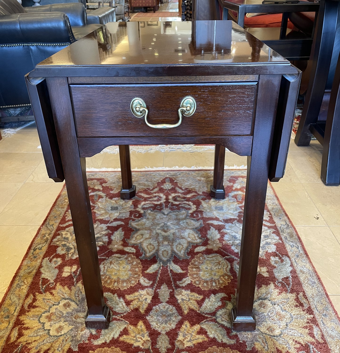 Drop Leaf Pembroke End Table, Mahogany (Two Available) (0H000N)