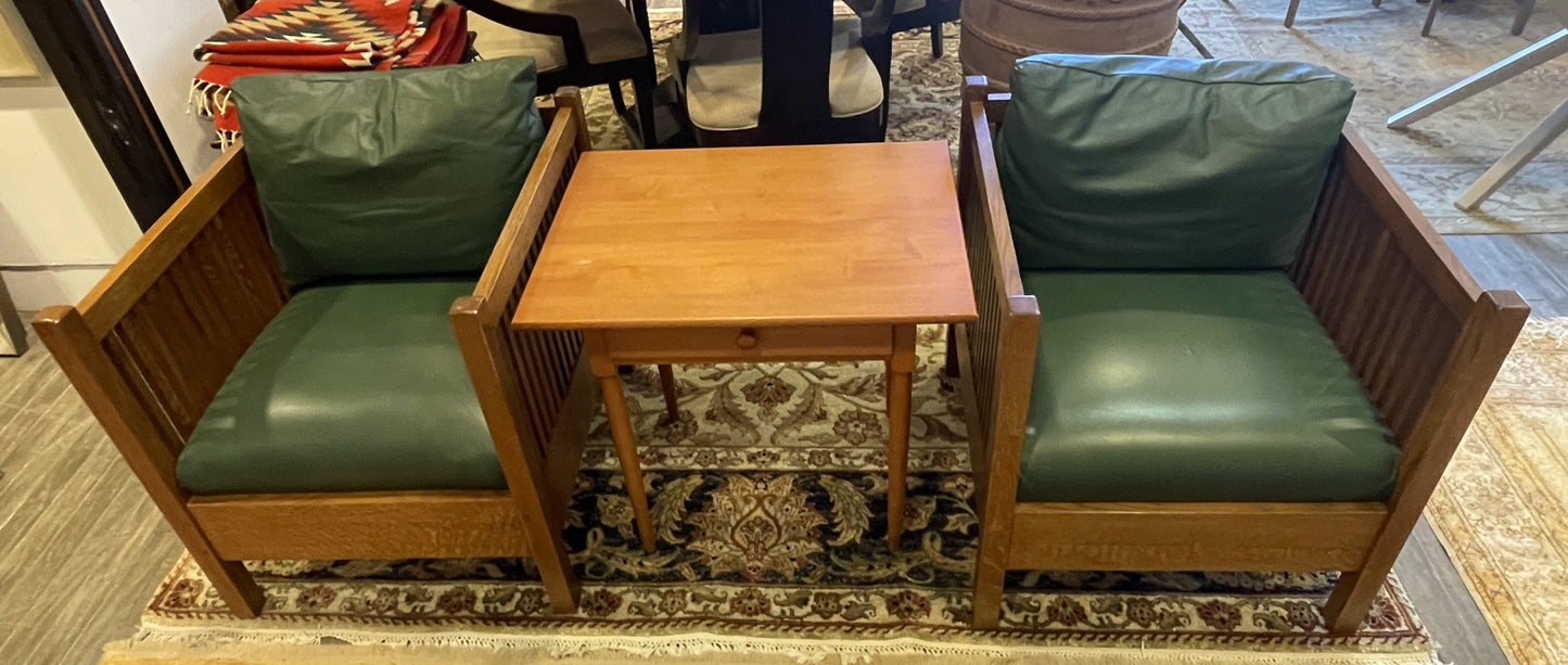Stickley Mission Cube Chair with Green Leather, a pair (0H300O)