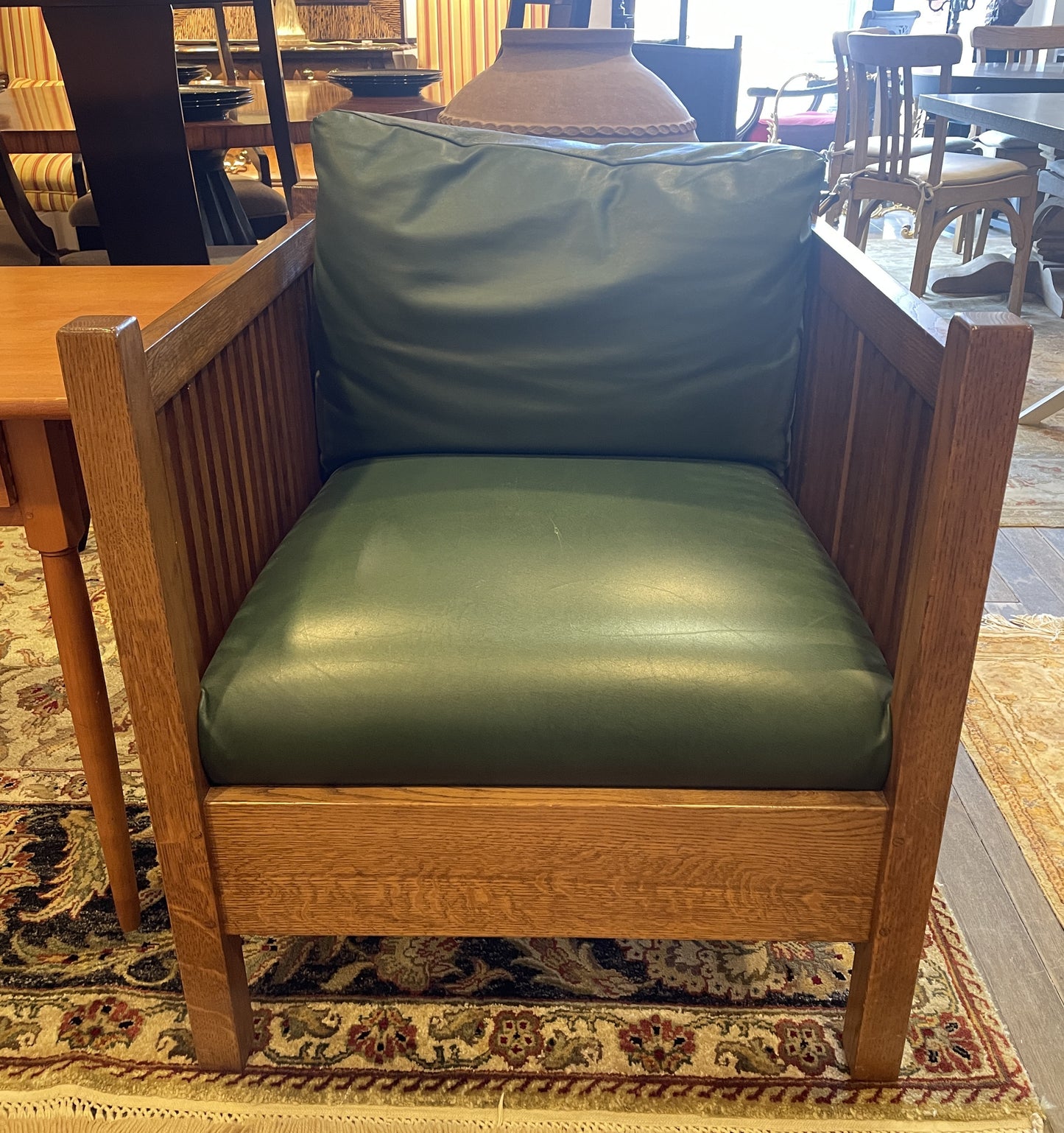 Stickley Mission Cube Chair with Green Leather, a pair (0H300O)