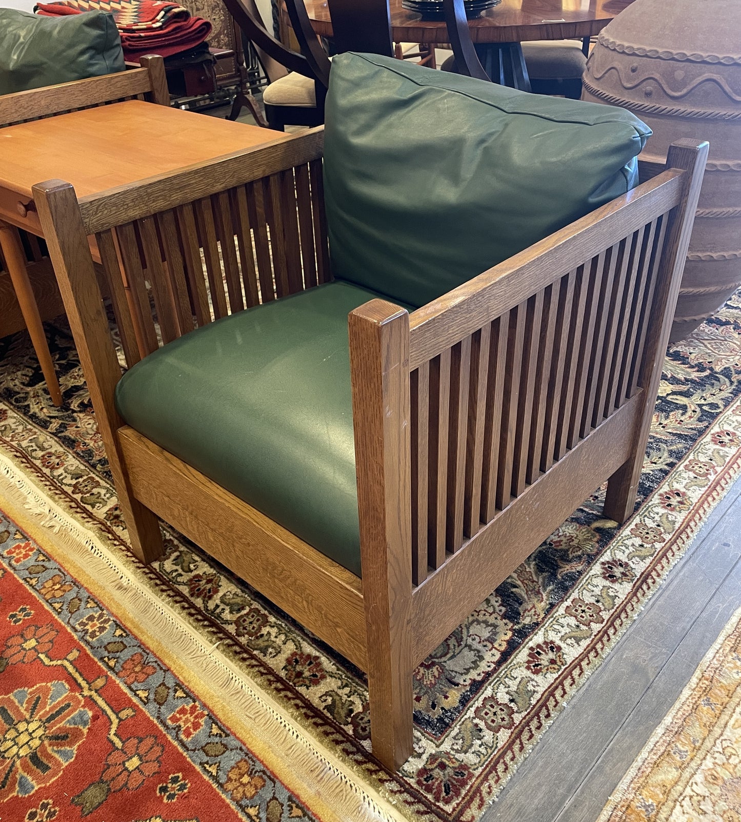 Stickley Mission Cube Chair with Green Leather, a pair (0H300O)