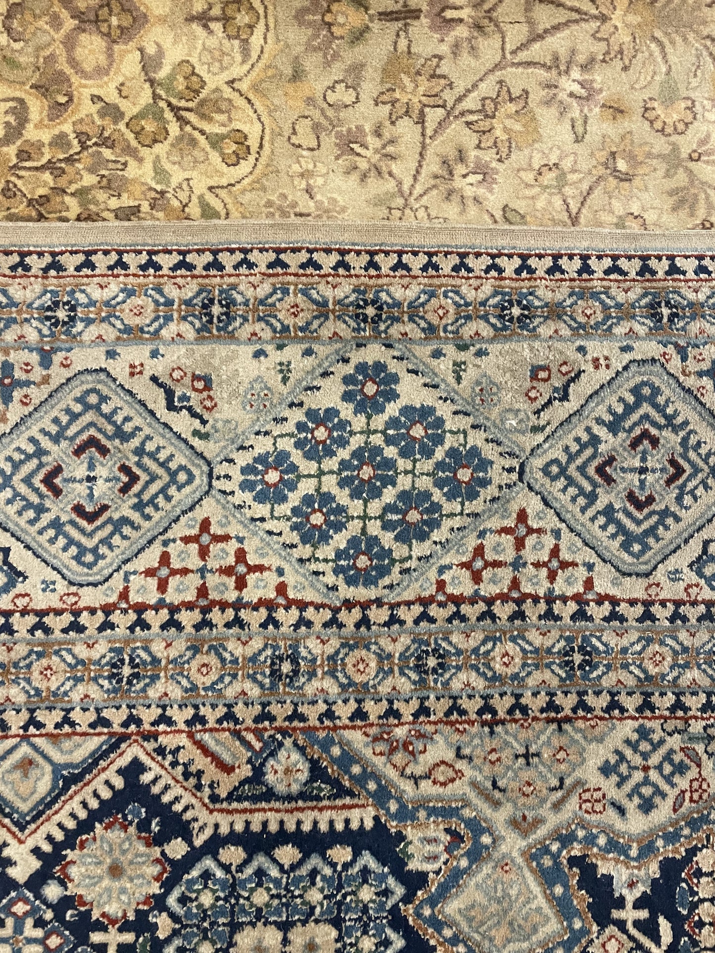 Hand Knotted Blue and Cream Rug (9x5.8) (Q4W1PC)