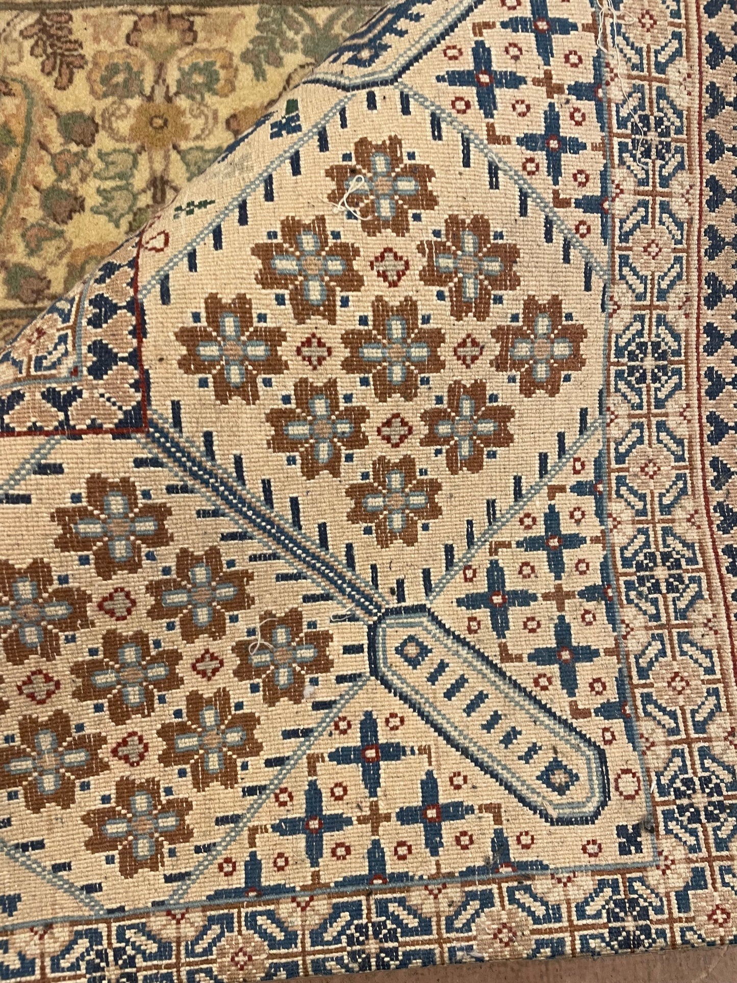 Hand Knotted Blue and Cream Rug (9x5.8) (Q4W1PC)