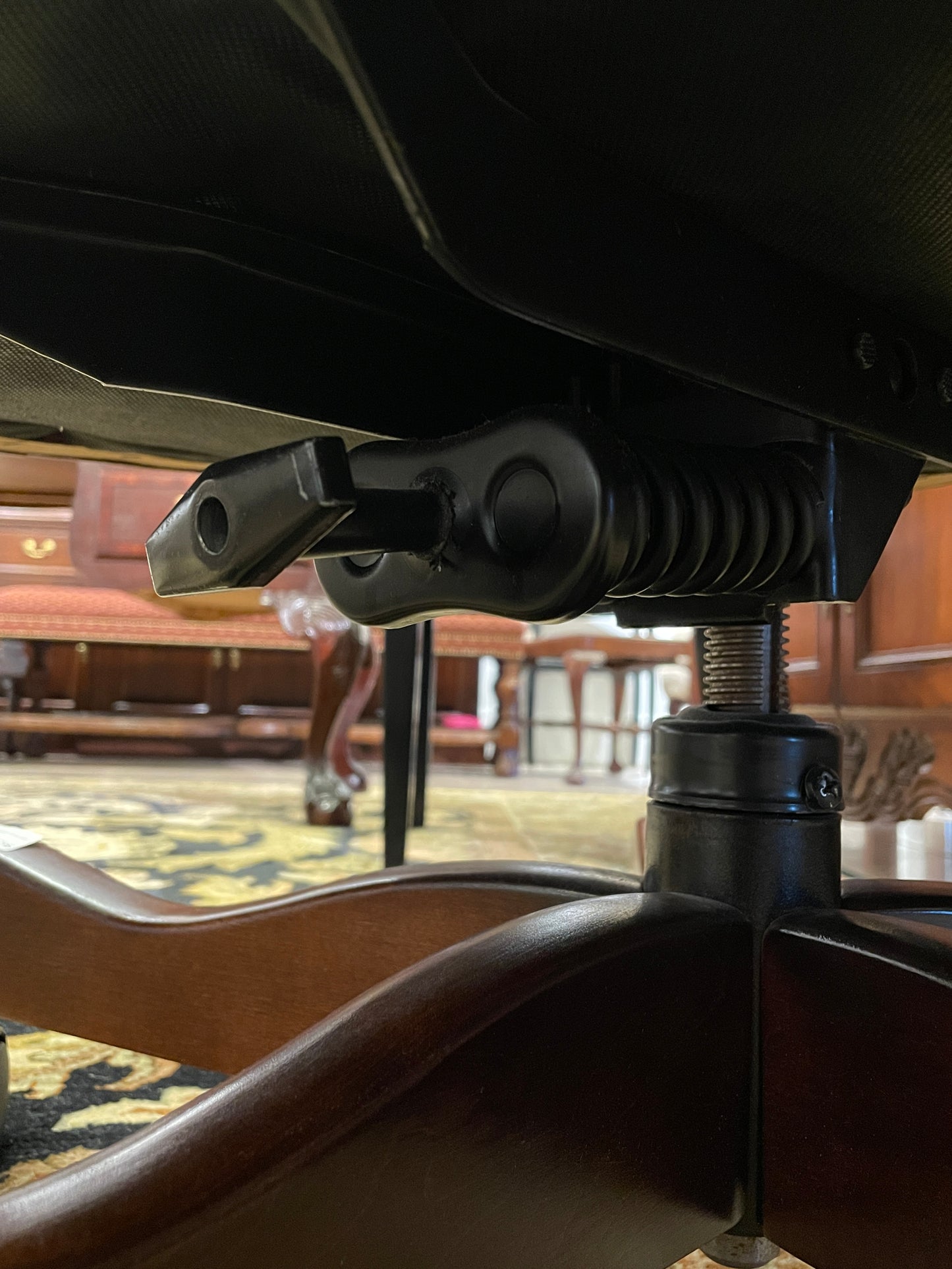 Leather Executive Chair (03G009)