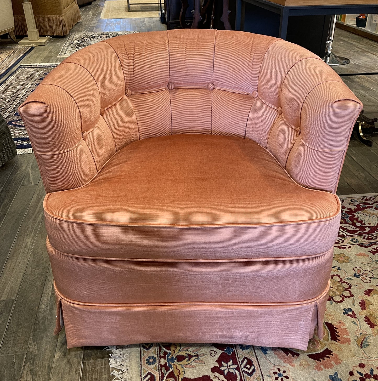 Pr. Vintage Drexel Bucket Chairs on Casters (0CZ001)