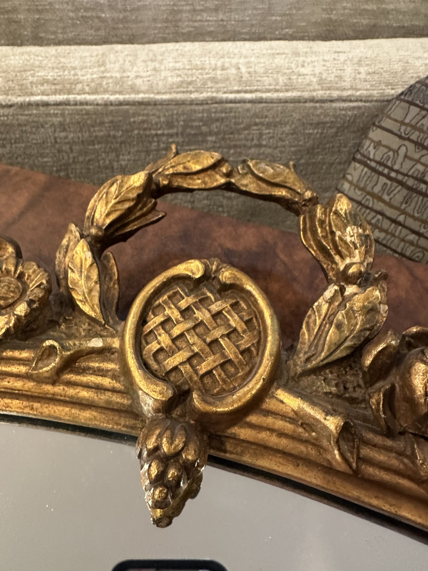 Vintage Gilt Mirror with Rope and Floral detailing (012008)