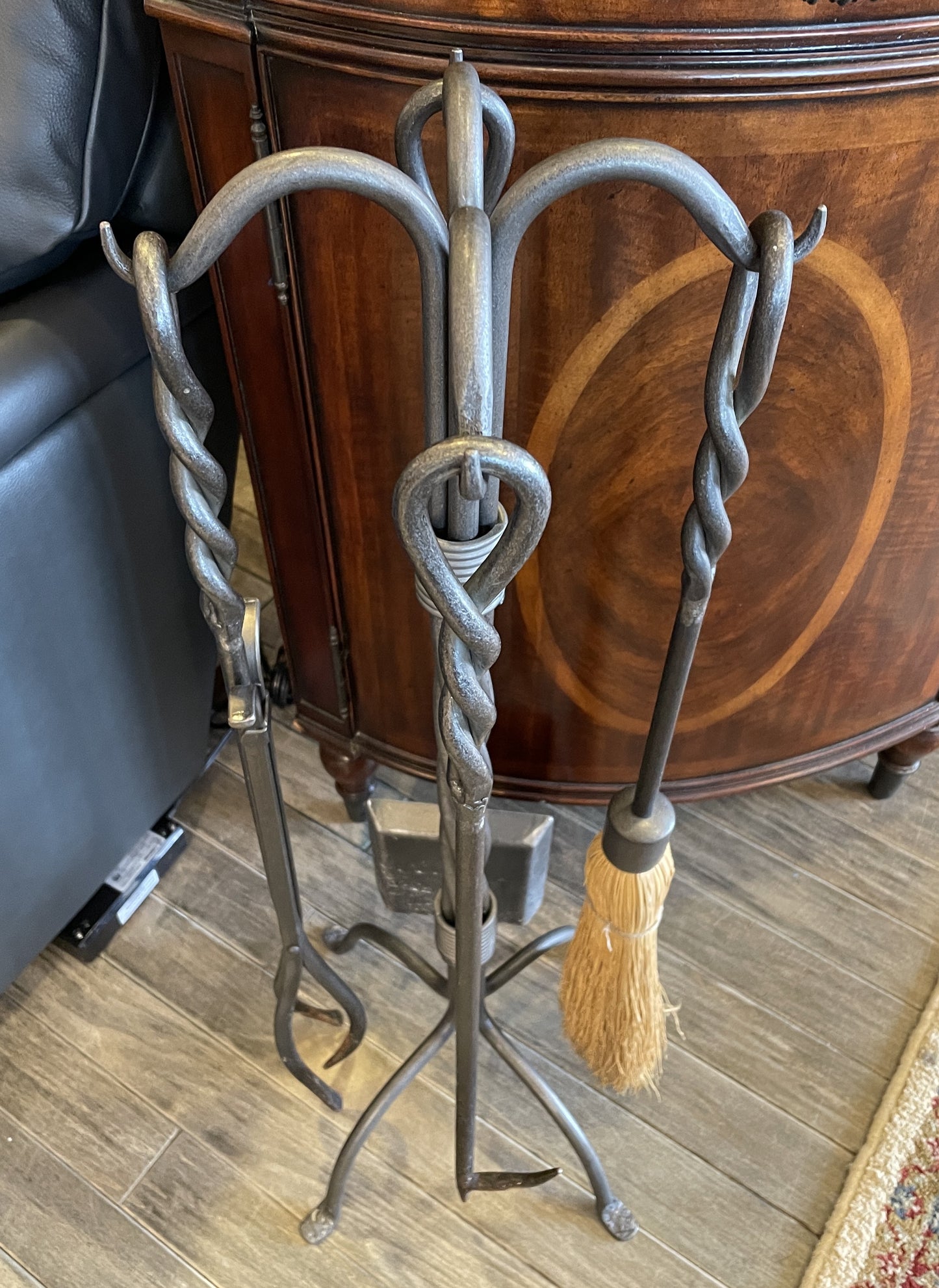 Iron Twisted Fireplace Tools (03G00F)