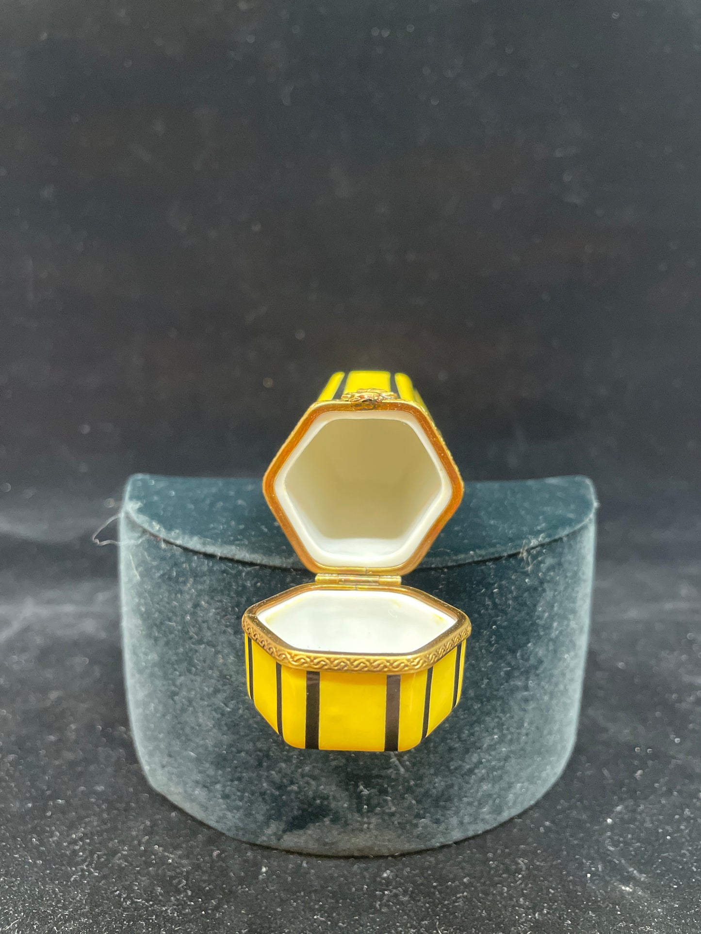 Limoges Pencil Trinket Box (03001Y)