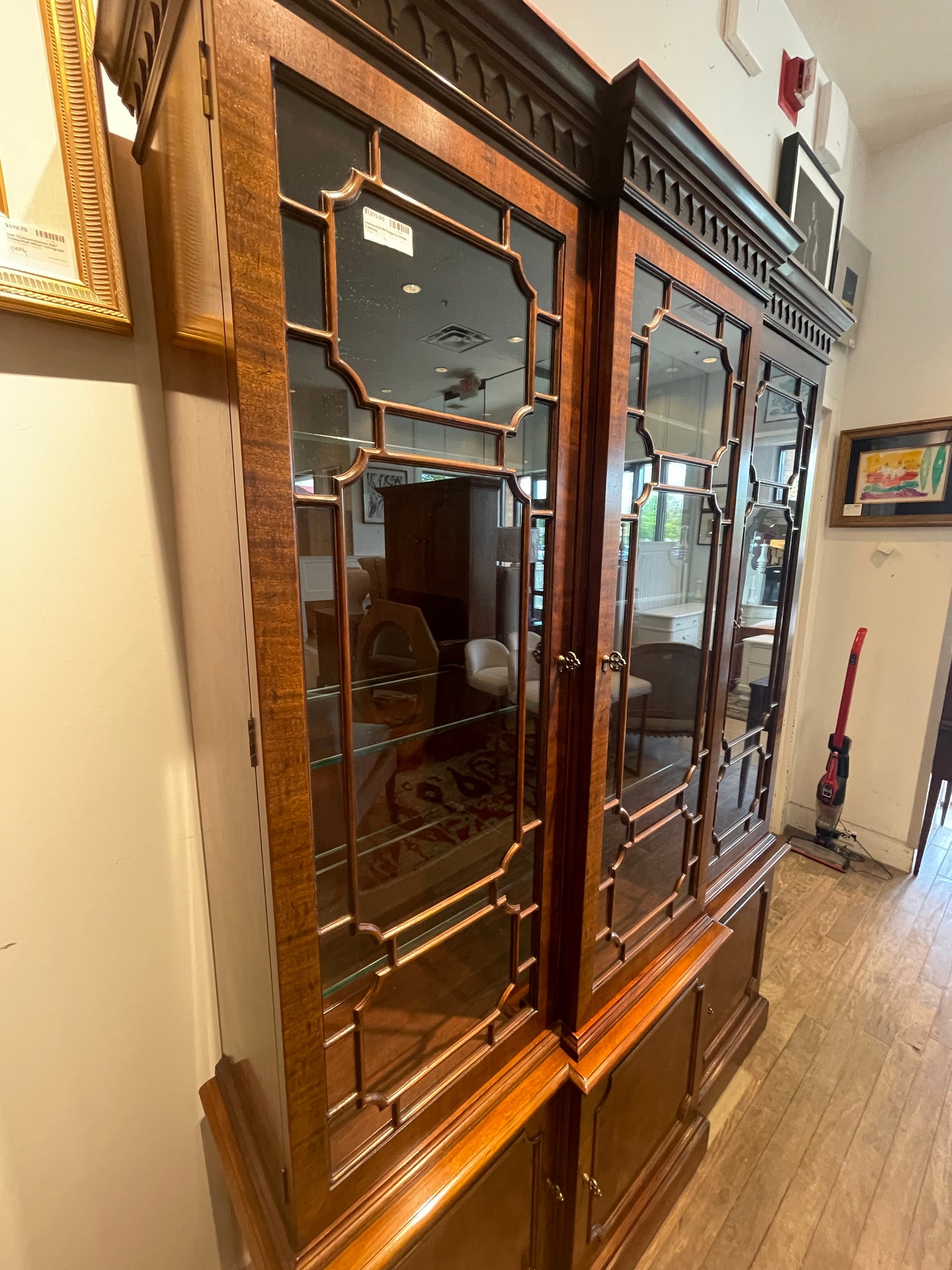 Henredon Mahogany China Cabinet (0D2001)