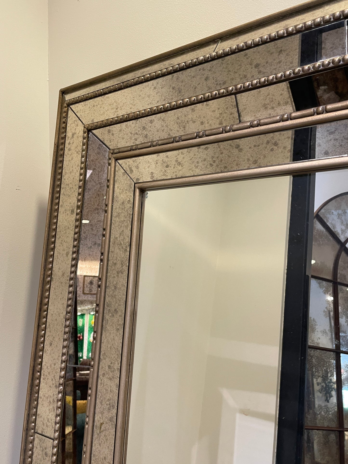 Hooker Melange Floor Mirror with Jewelry Interior (0D400D)