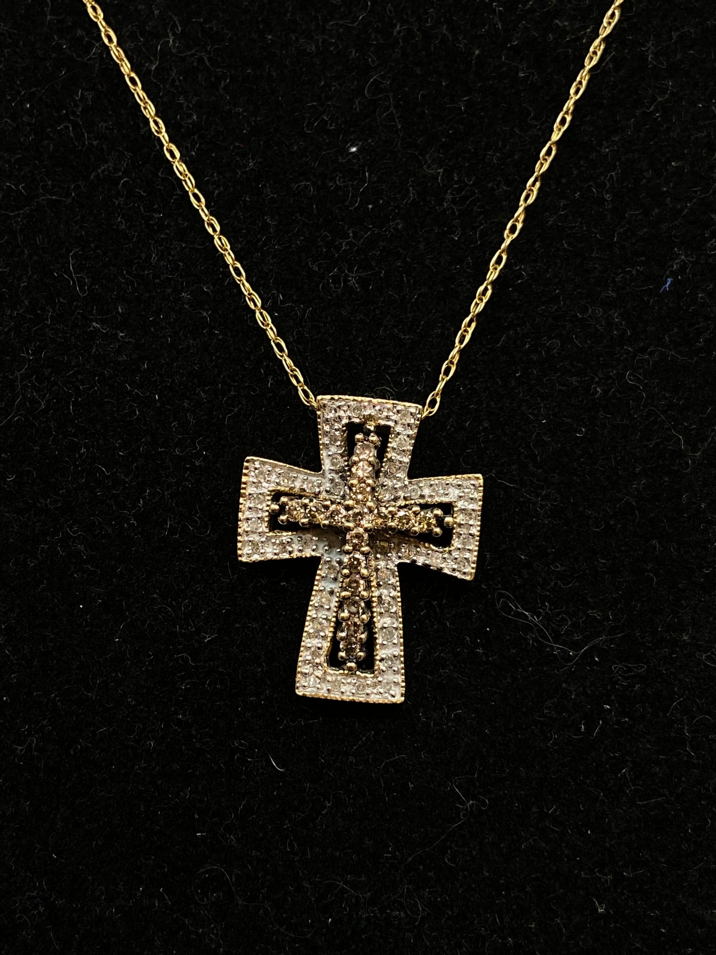 14K Diamond Cross Necklace (27756)