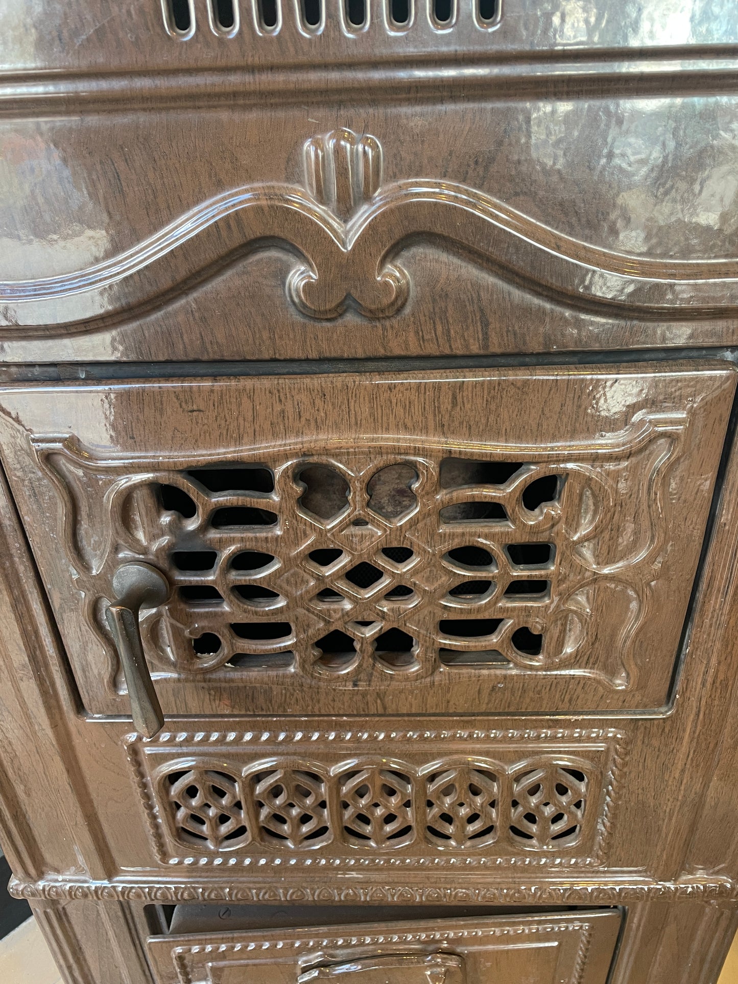 Enameled Wood Burning Stove "Golden Dawn" (0HF001)