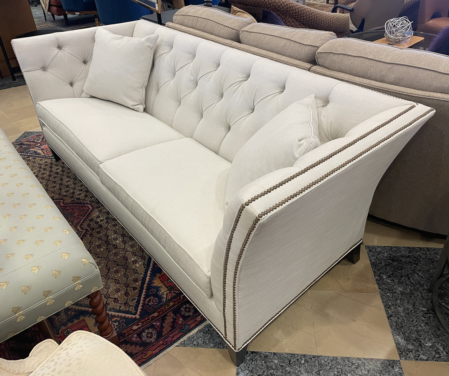 Ethan Allen Shelton Tufted Sofa (01D00N)