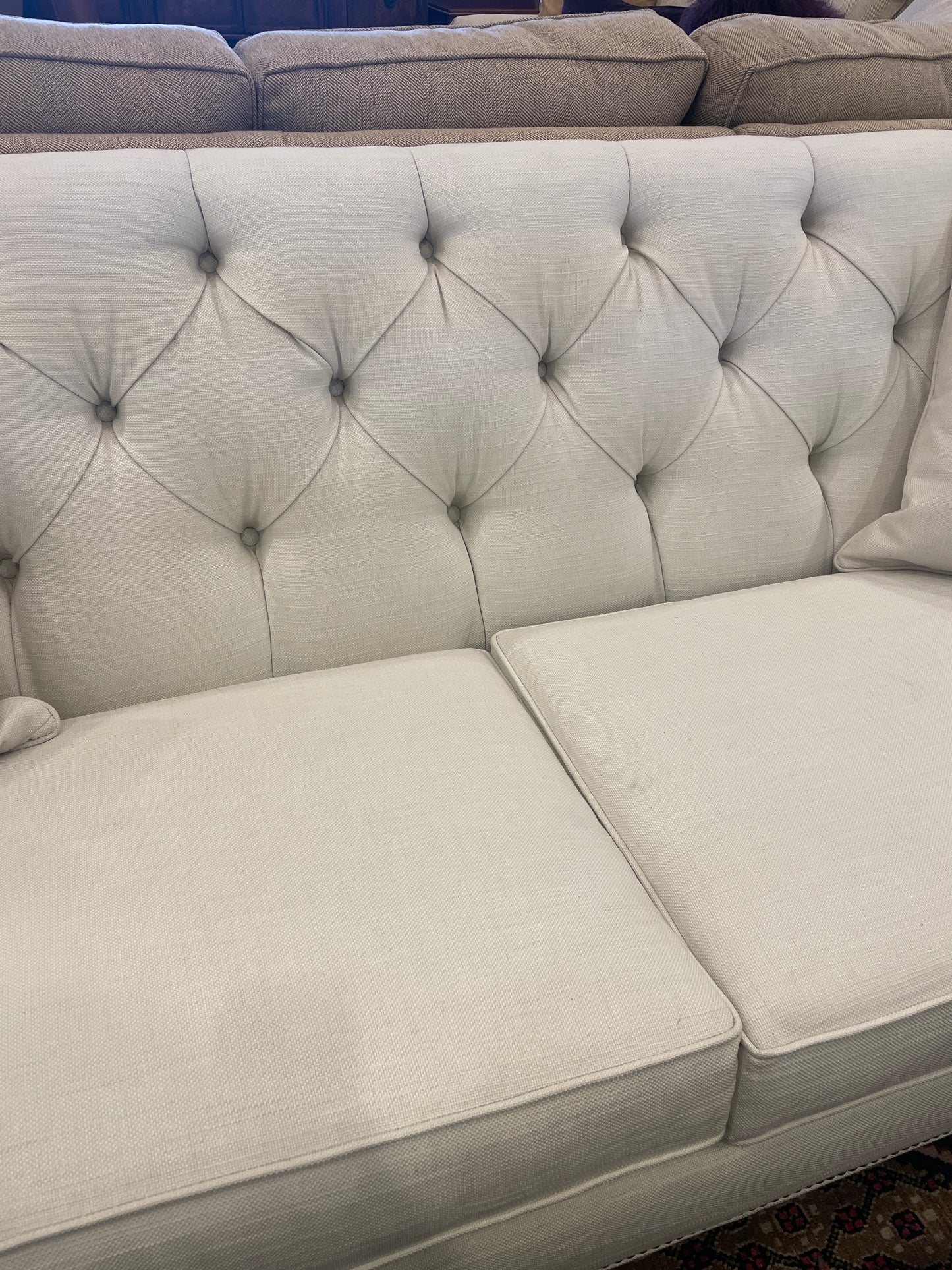 Ethan Allen Shelton Tufted Sofa (01D00N)