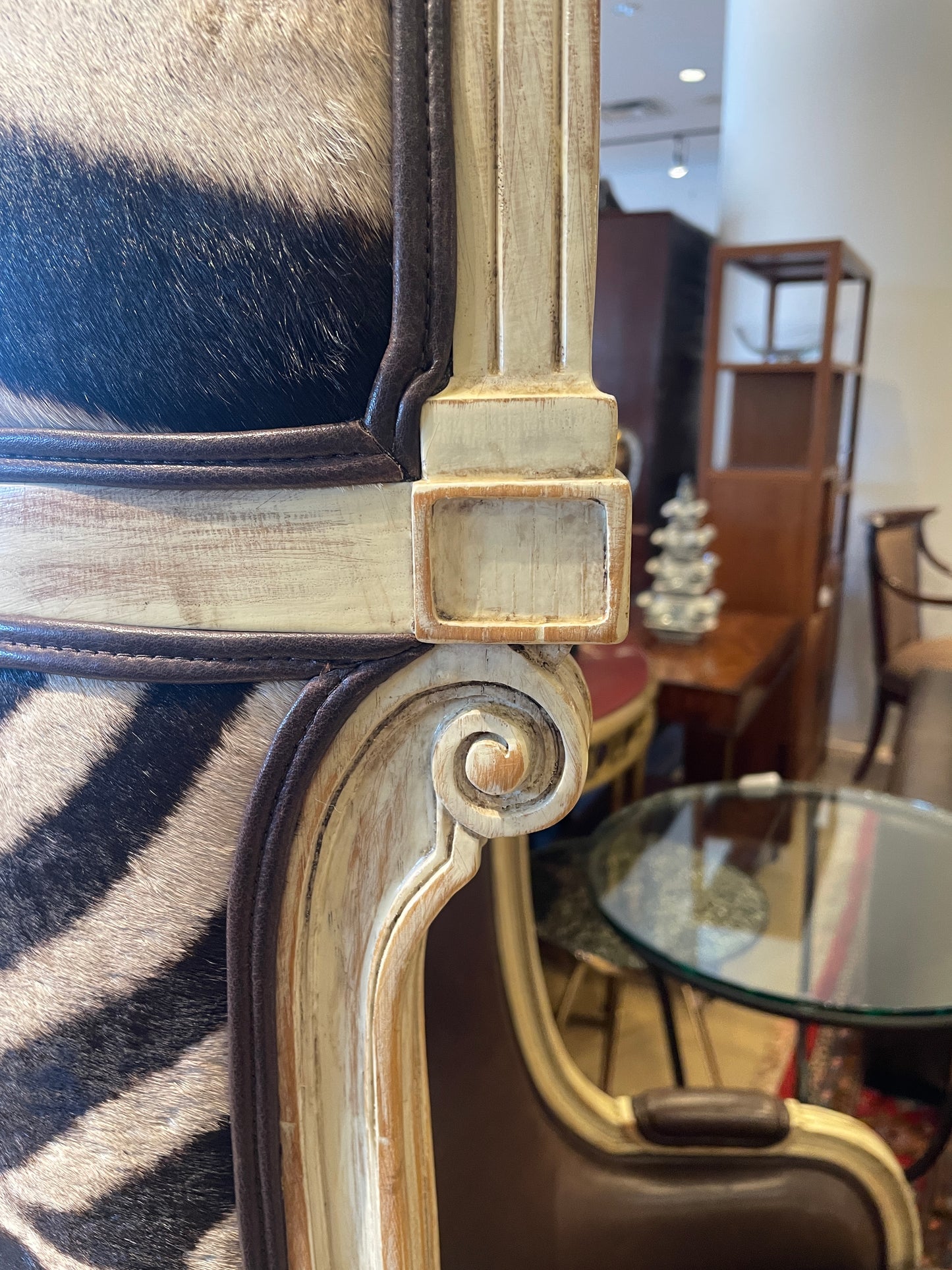 Interior Crafts Zebra Hide and Leather Porter Chair (Balloon Chair) (0HI001)