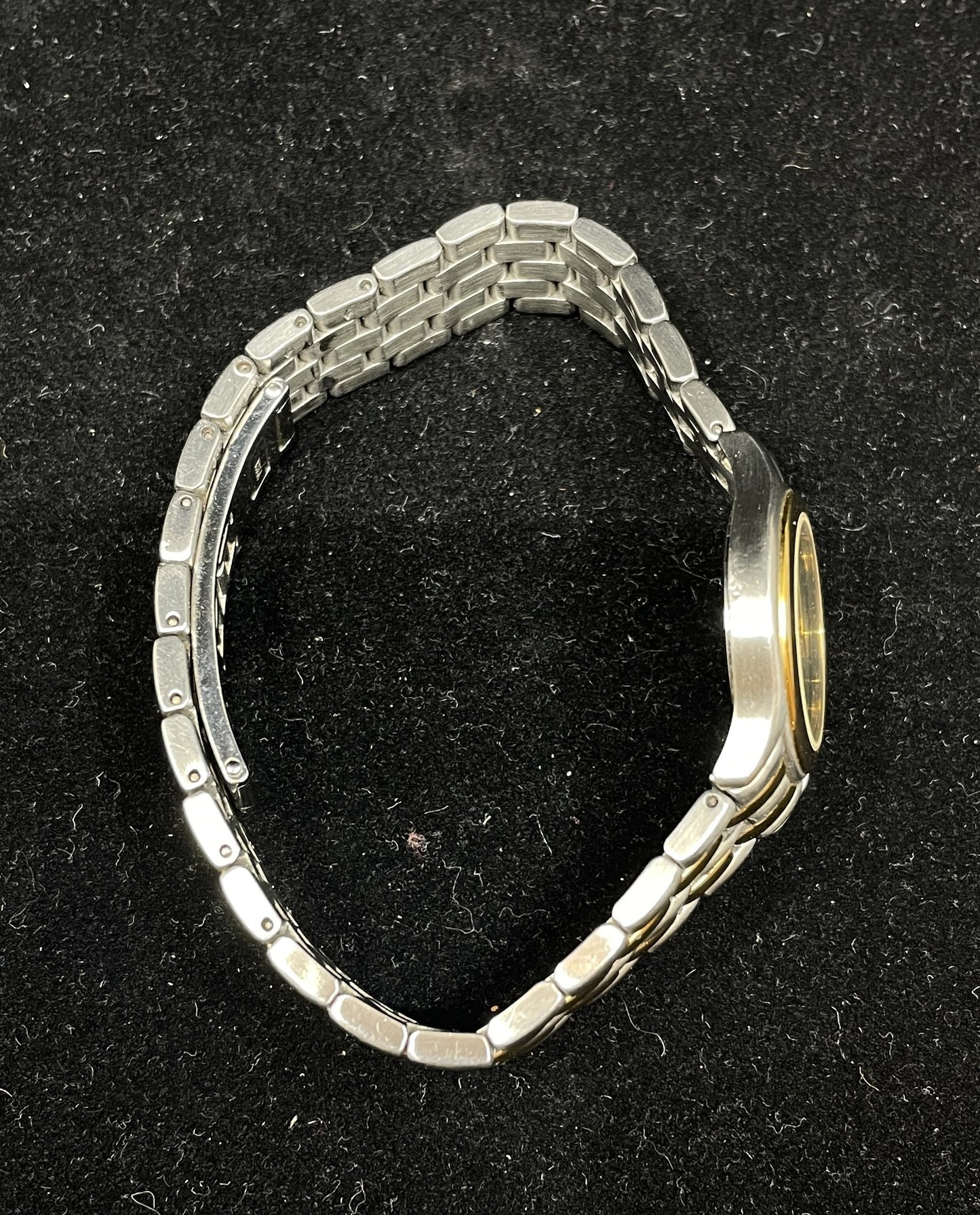 Movado Two Tone Ladies Watch (0HH003)