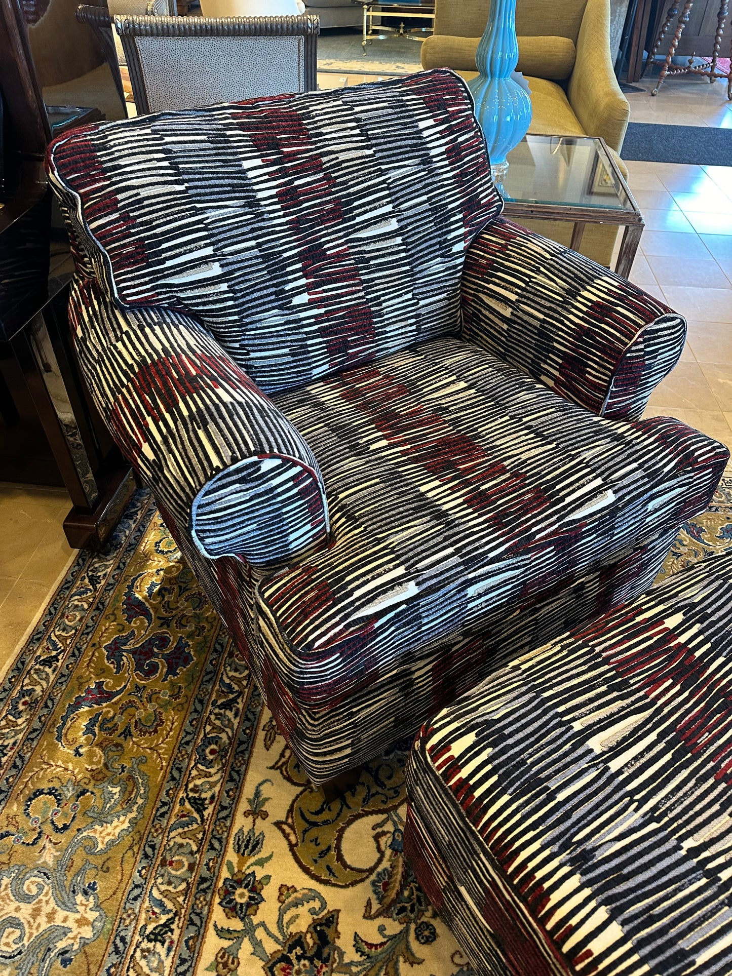 Chair and Ottoman Set (27753)