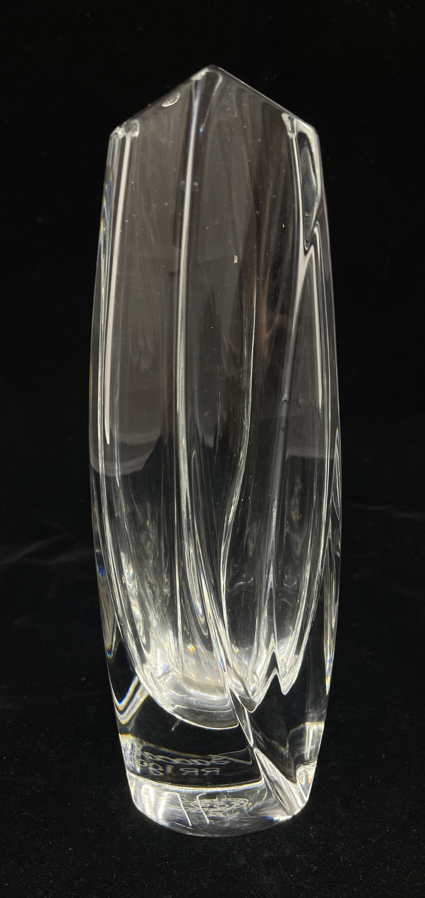 Baccarat Floral Vase (0HH005)