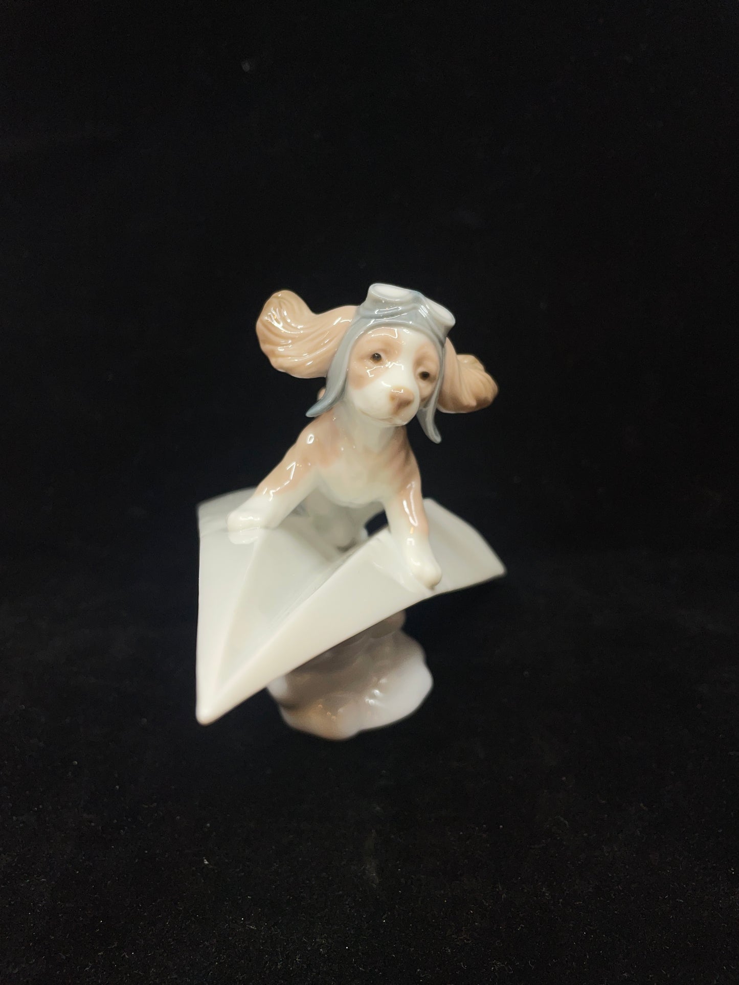 Lladro "Let's Fly Away" Dog on a Paper Airplane with Box #06665