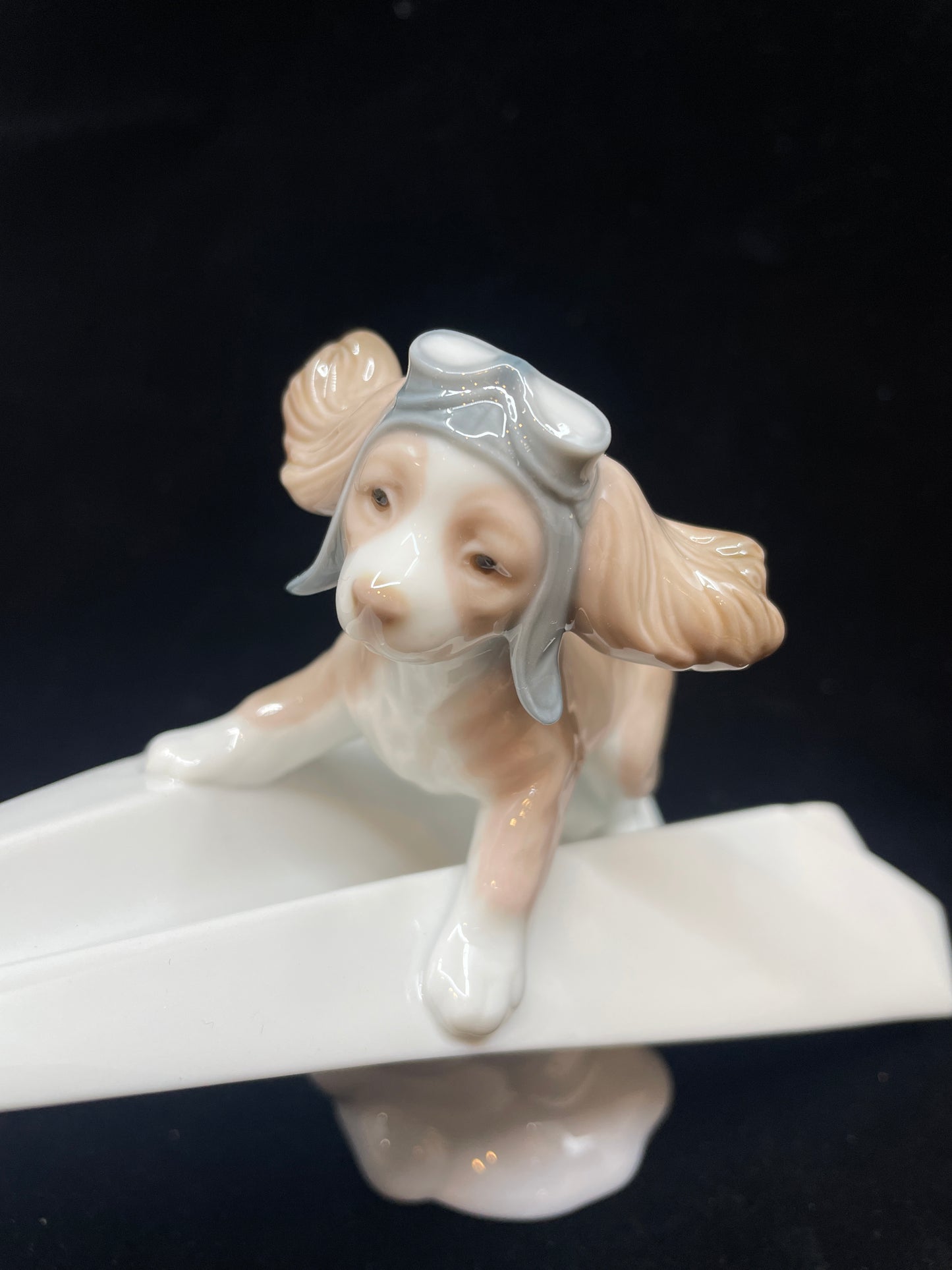 Lladro "Let's Fly Away" Dog on a Paper Airplane with Box #06665