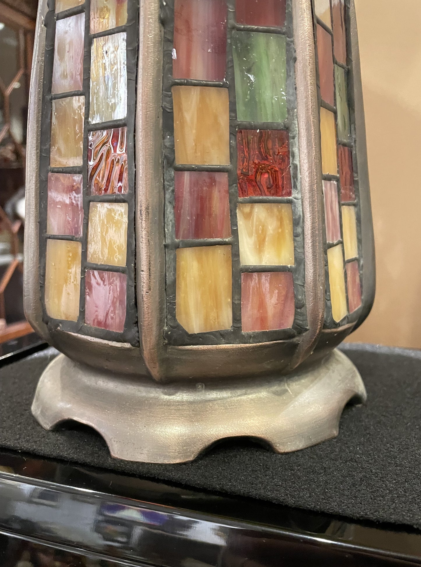Colorful Geometric Stained Glass Lamp (9K71AK)
