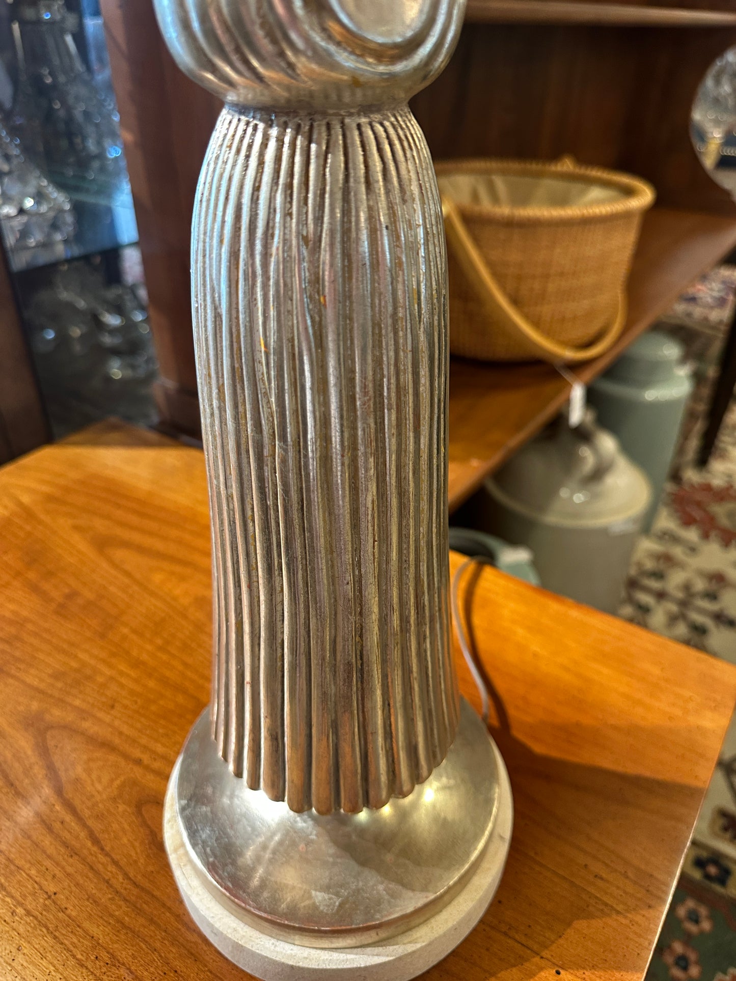 Hollywood Regency Style Tassel Lamp (0KP012)