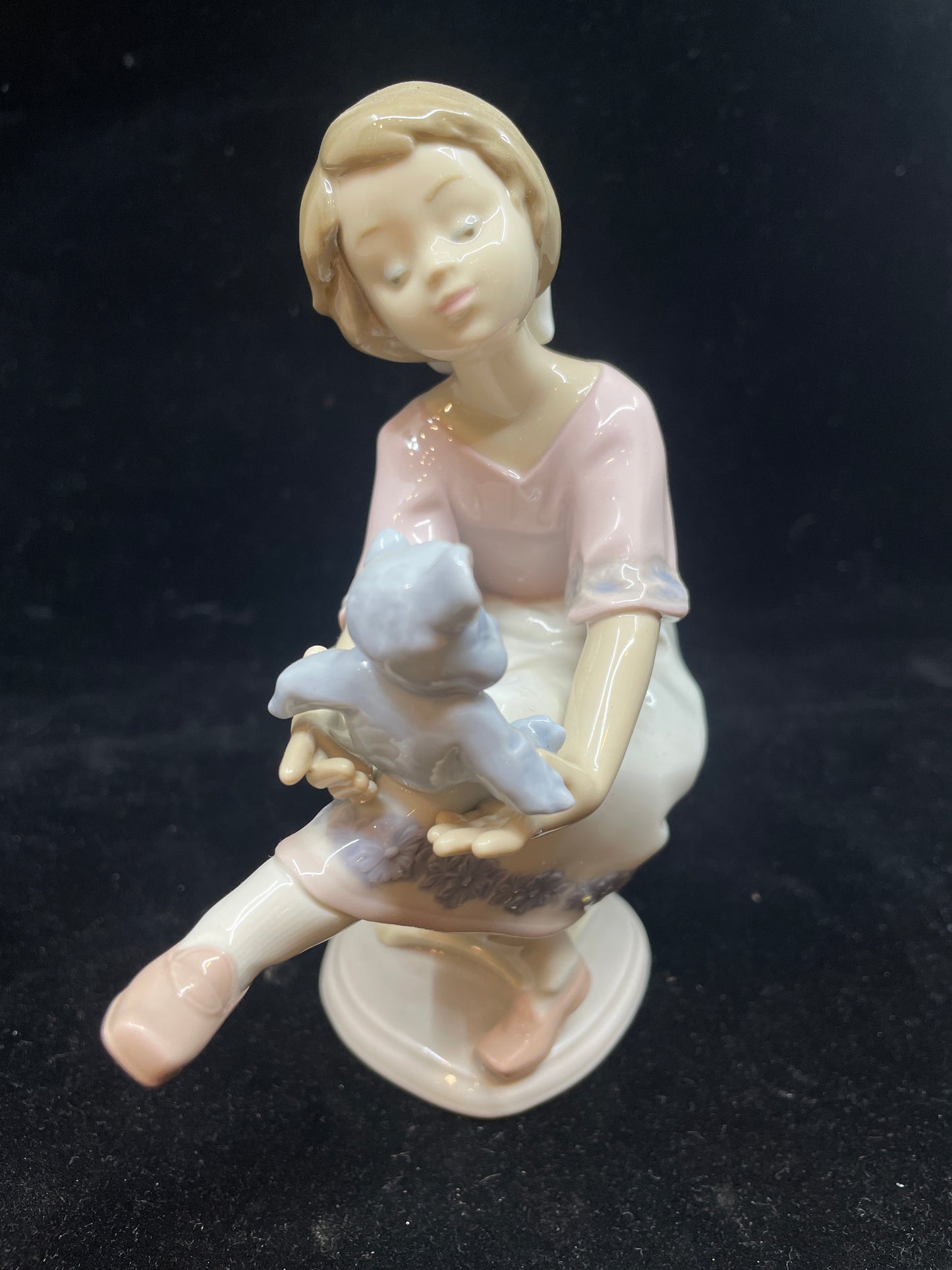 Lladro Best Friend #7620 w box (0DE00B)