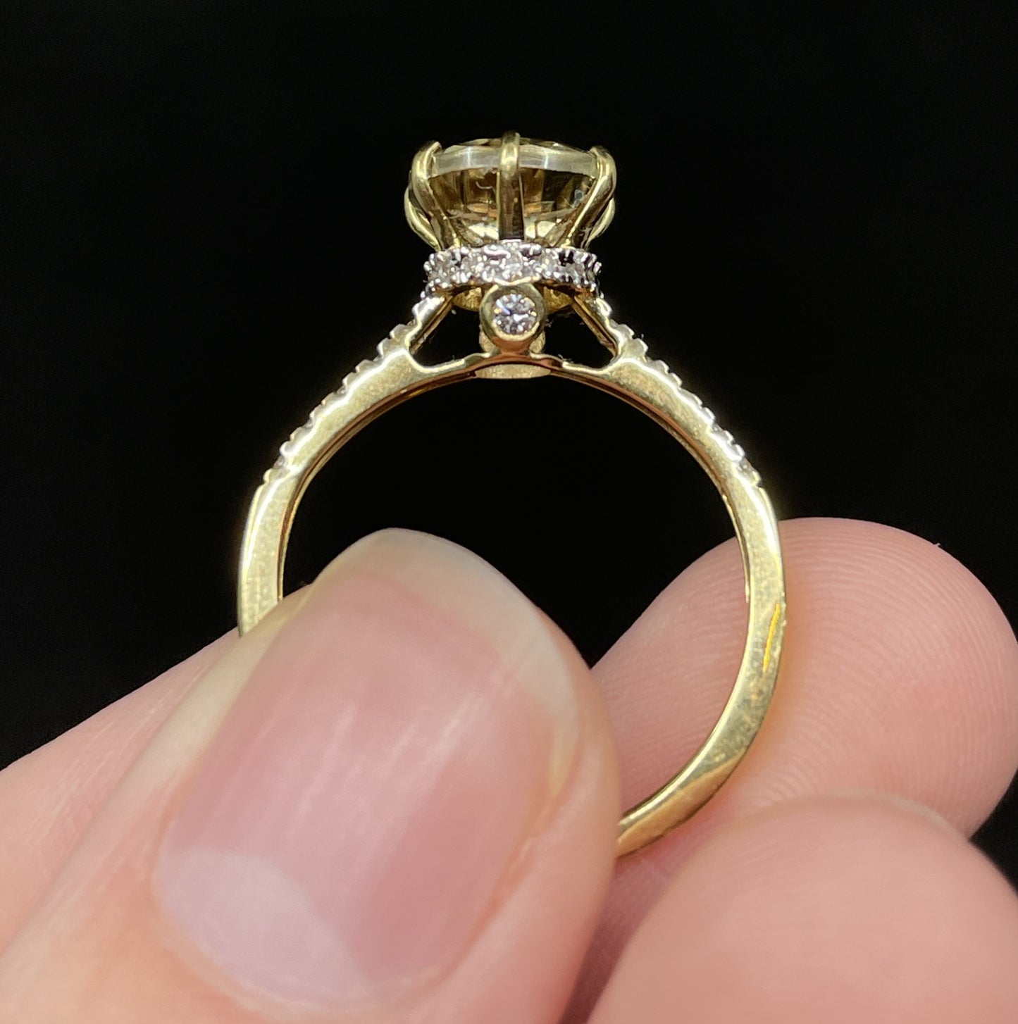 Illiana Morganite 18k Gold and Diamond Ring (01401U)
