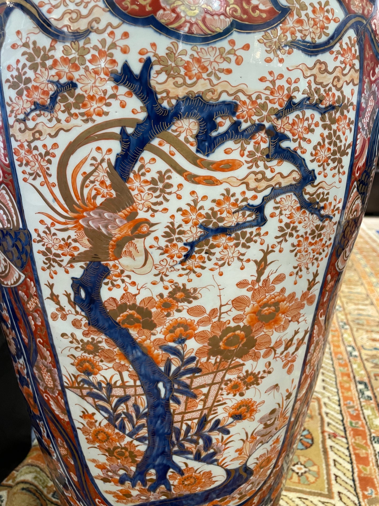 Japanese Imari Palace Vase in oranges and blue (0HP003)