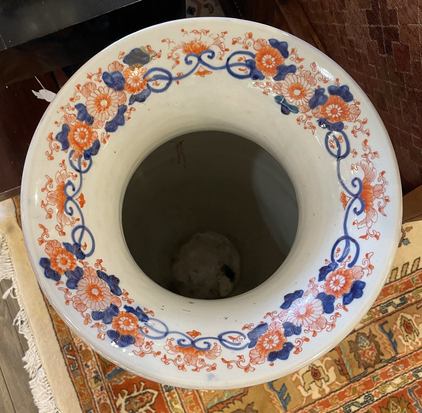 Japanese Imari Palace Vase in oranges and blue (0HP003)