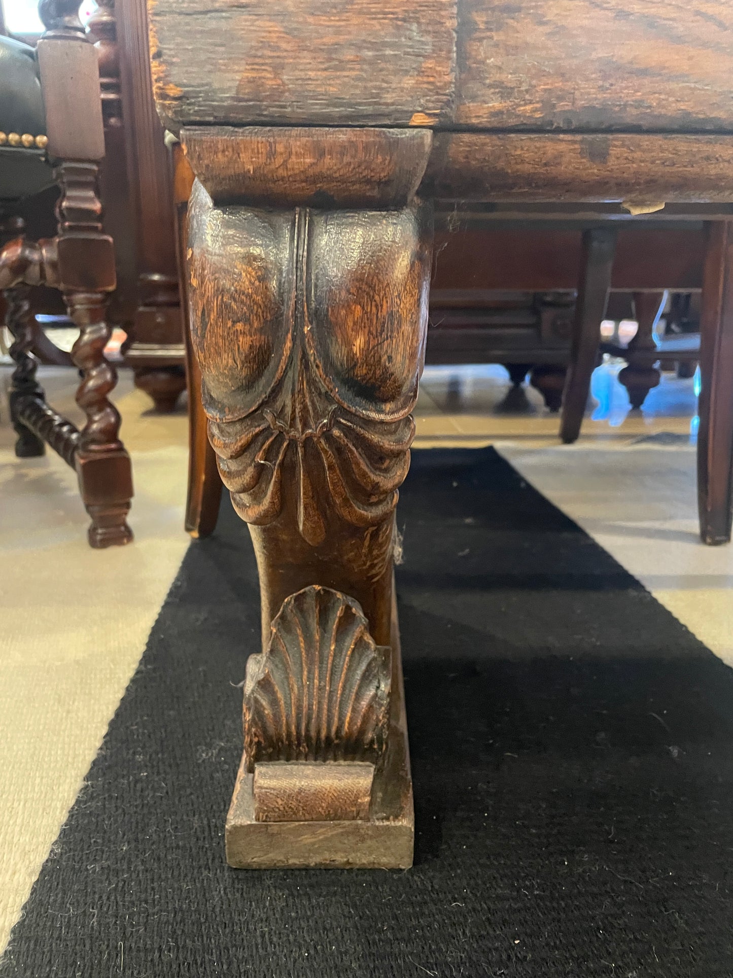 Antique English Oak bench with leather seat (0HP00A)
