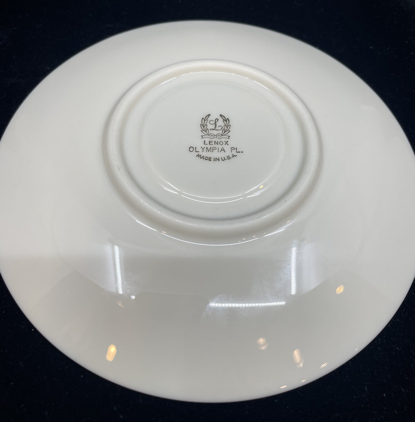 Lenox Olympia Platinum China, Setting for 8 (0HX001)