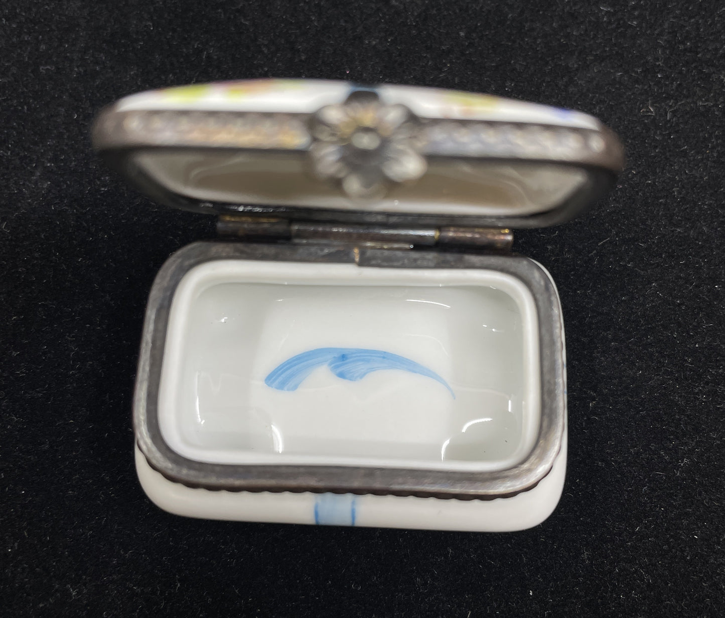 Limoges Bow Trinket Box (0I0004)