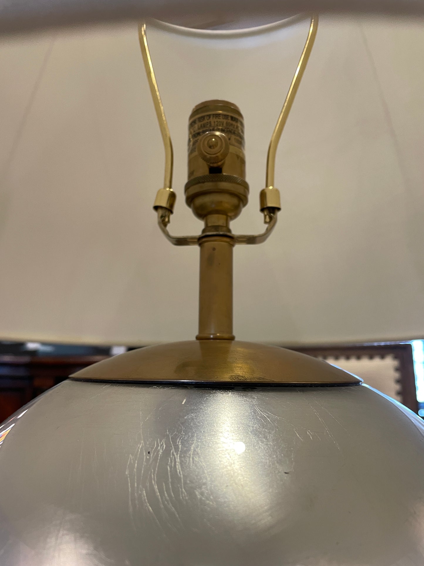Aerin "Morton" Silver Leaf Lamp (05B009)