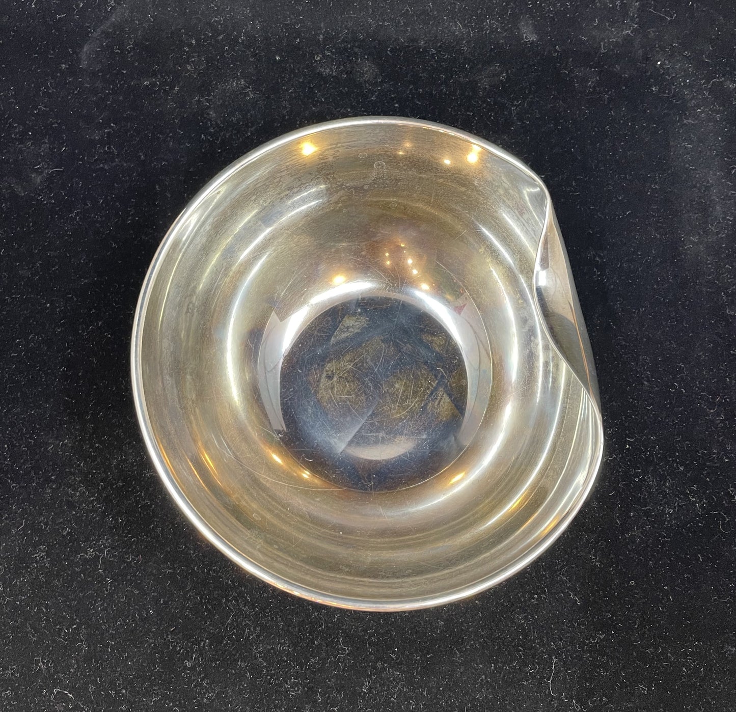 Tiffany and Co Elsa Peretti Thumbprint Bowl (3V7HQZ)