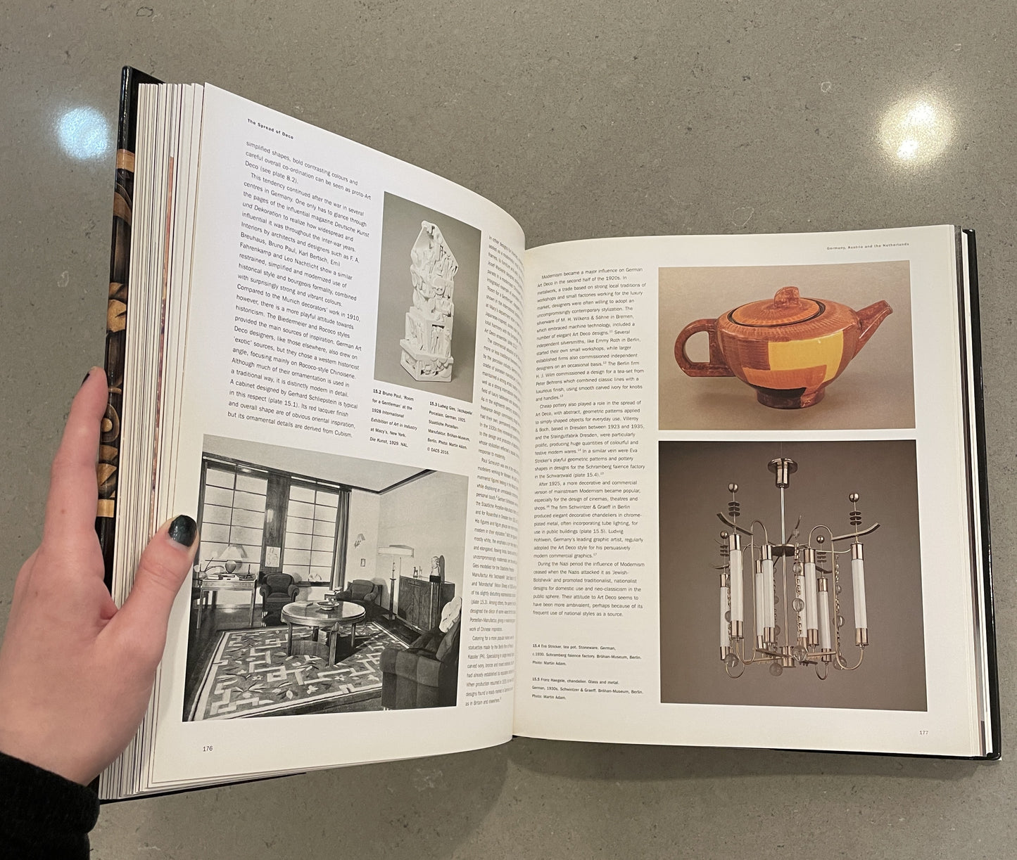 Art Deco 1910-1934 Coffee Table Book (05B00F)