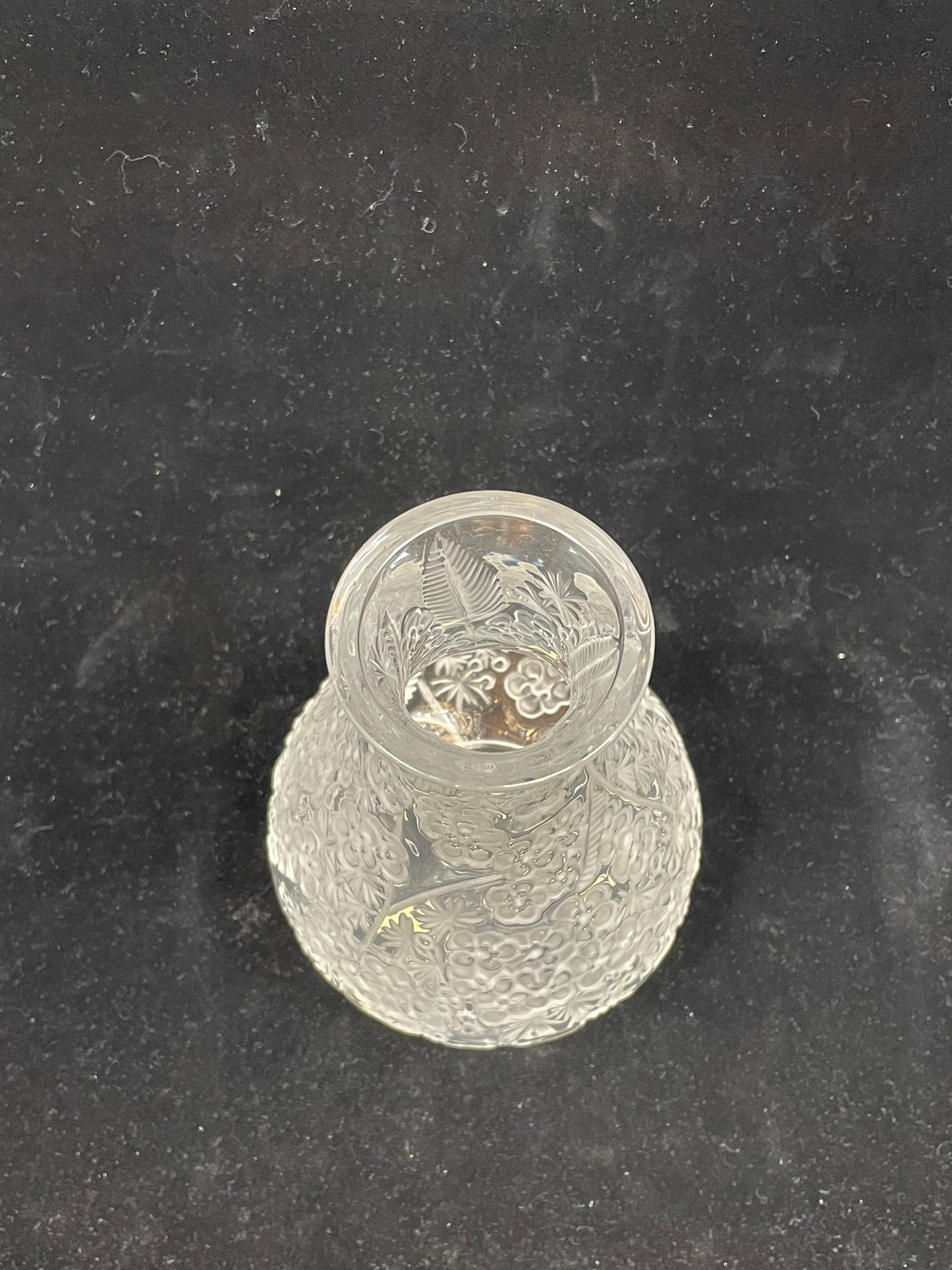 Lalique "Aubepine May" Vase with Box (VHGU3S)