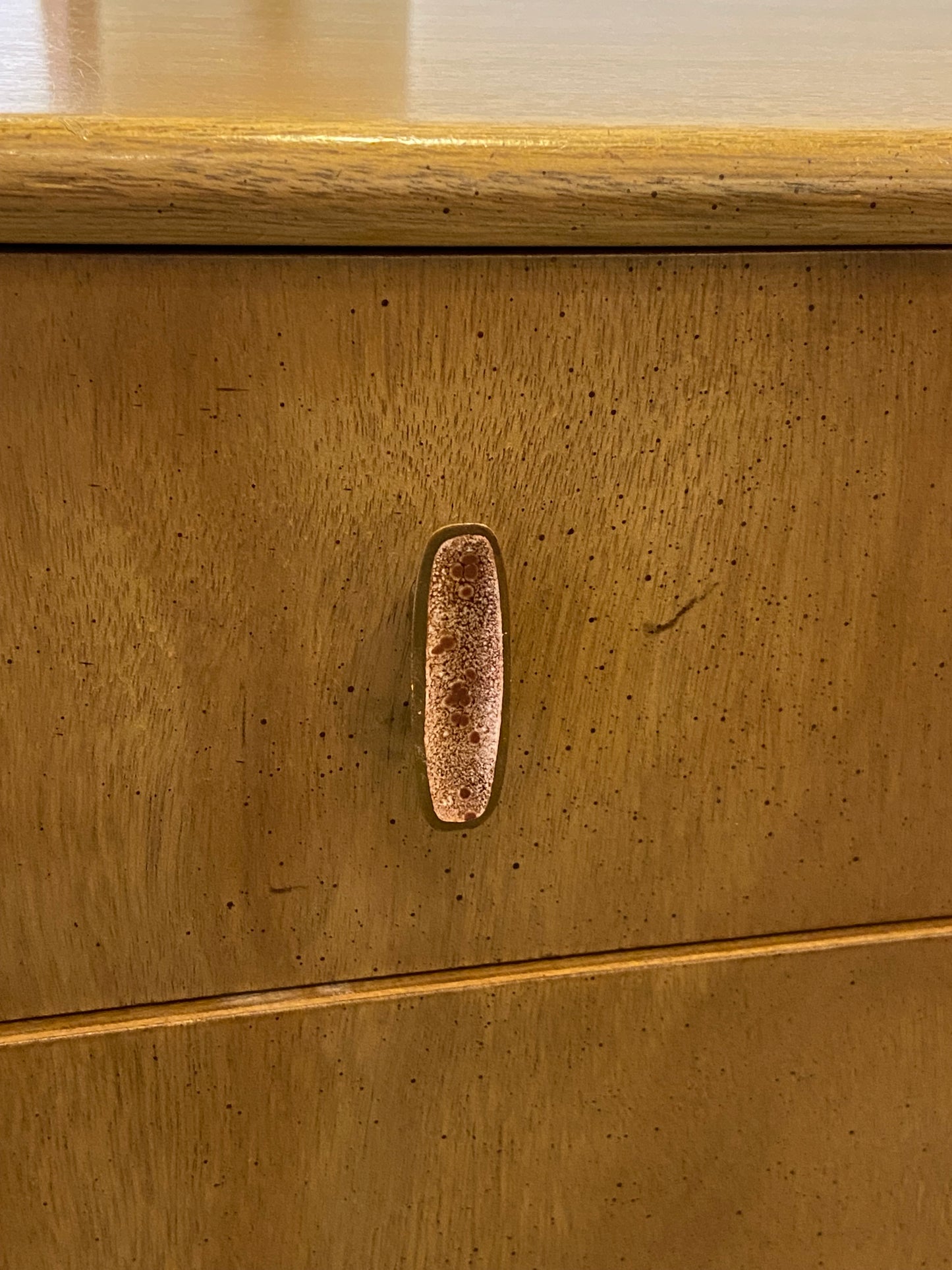 Mount Airy Mid Century Dresser (YKF6C1)