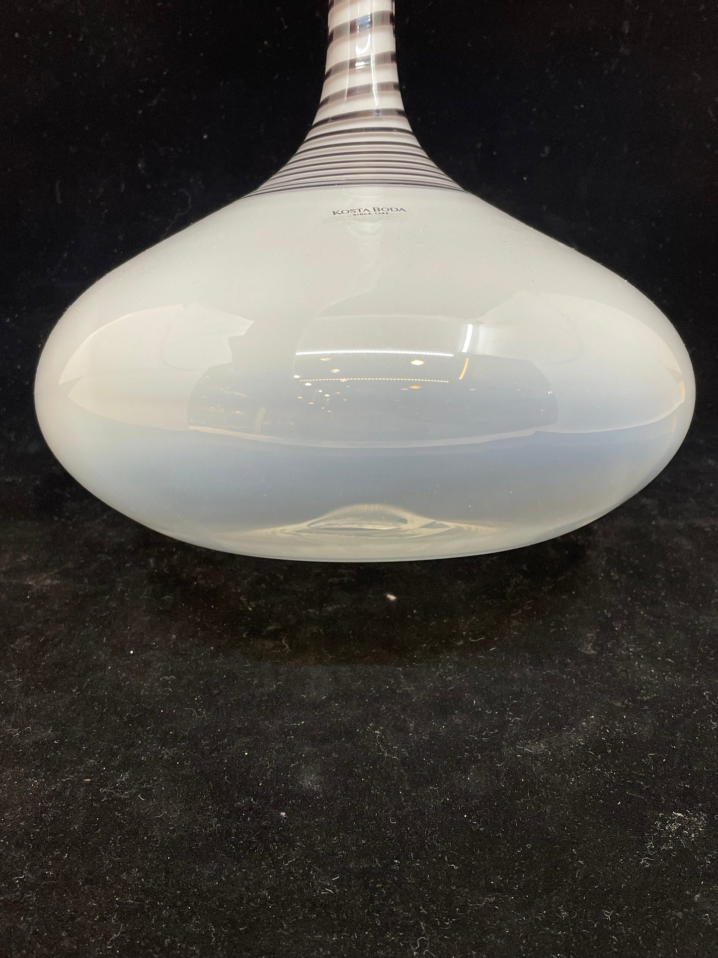 Kosta Boda "Spirit Vase" #40132 (KL1YUN)