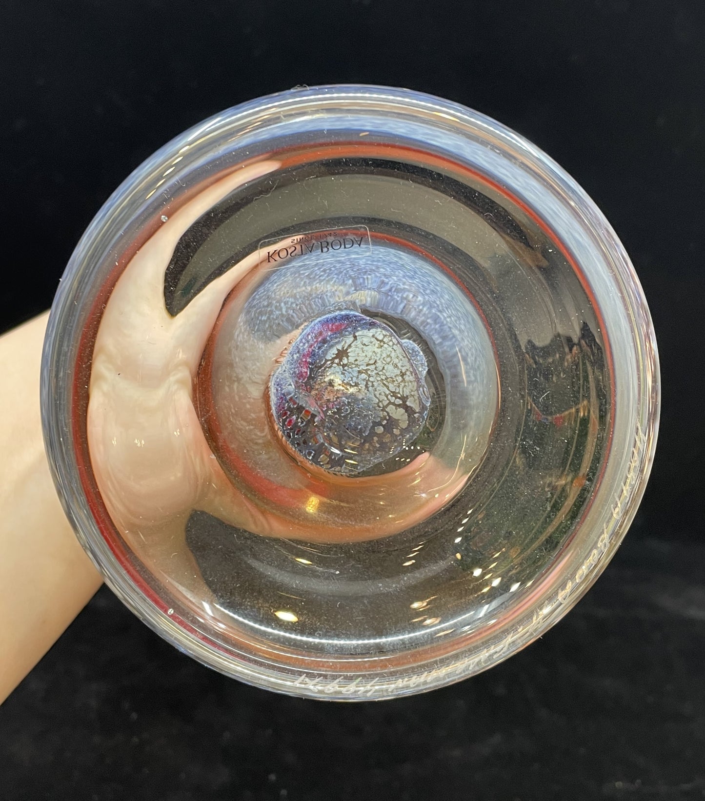 Kosta Boda "Twister" Vase (7JAUCB)