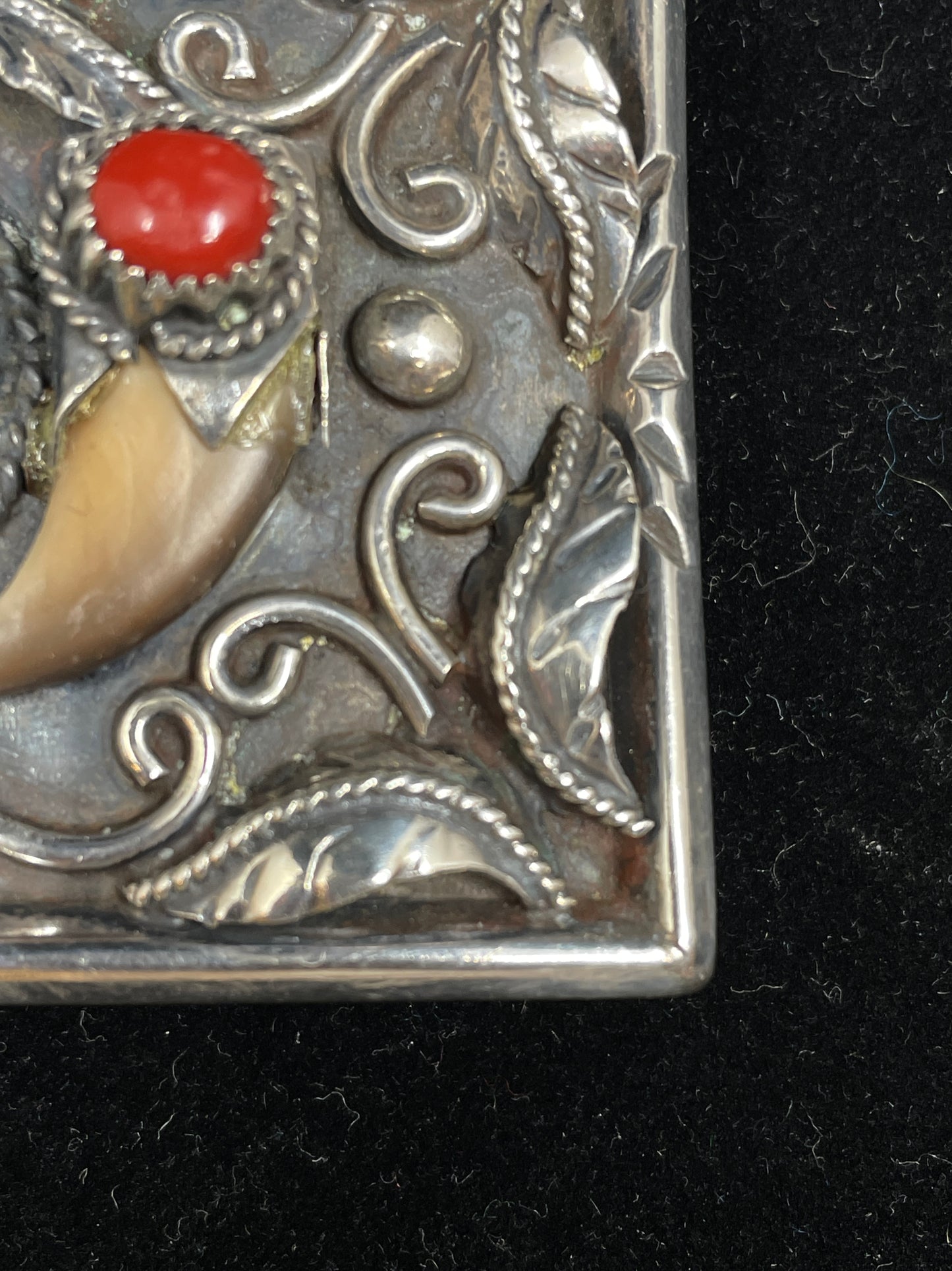 Casa Kakiki Tigua Belt Buckle with Turquoise, Coral and Bear Claw (0DW00S)