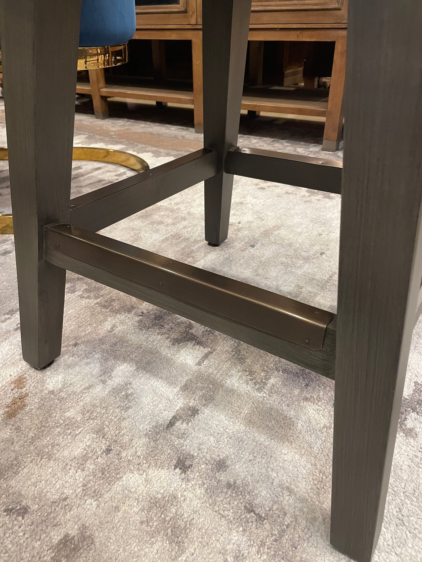 Lee Industries Bar Stool, NEW (Four available) (0I4002)