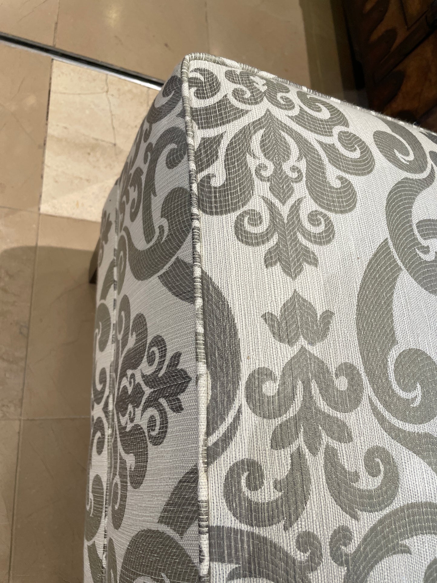 Ethan Allen Parker Ottoman (Two available) (0I600I)