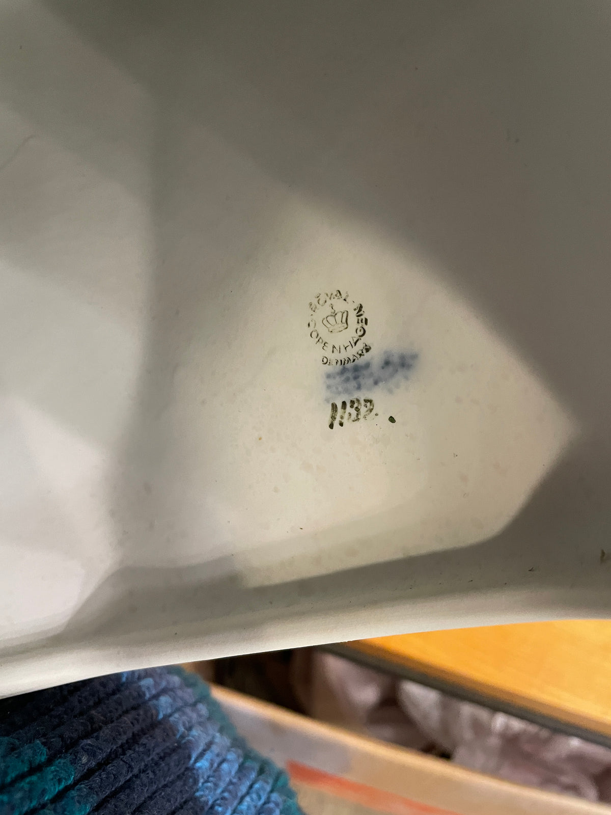Royal Copenhagen "Wave and Rock" #1132 (0PN007)